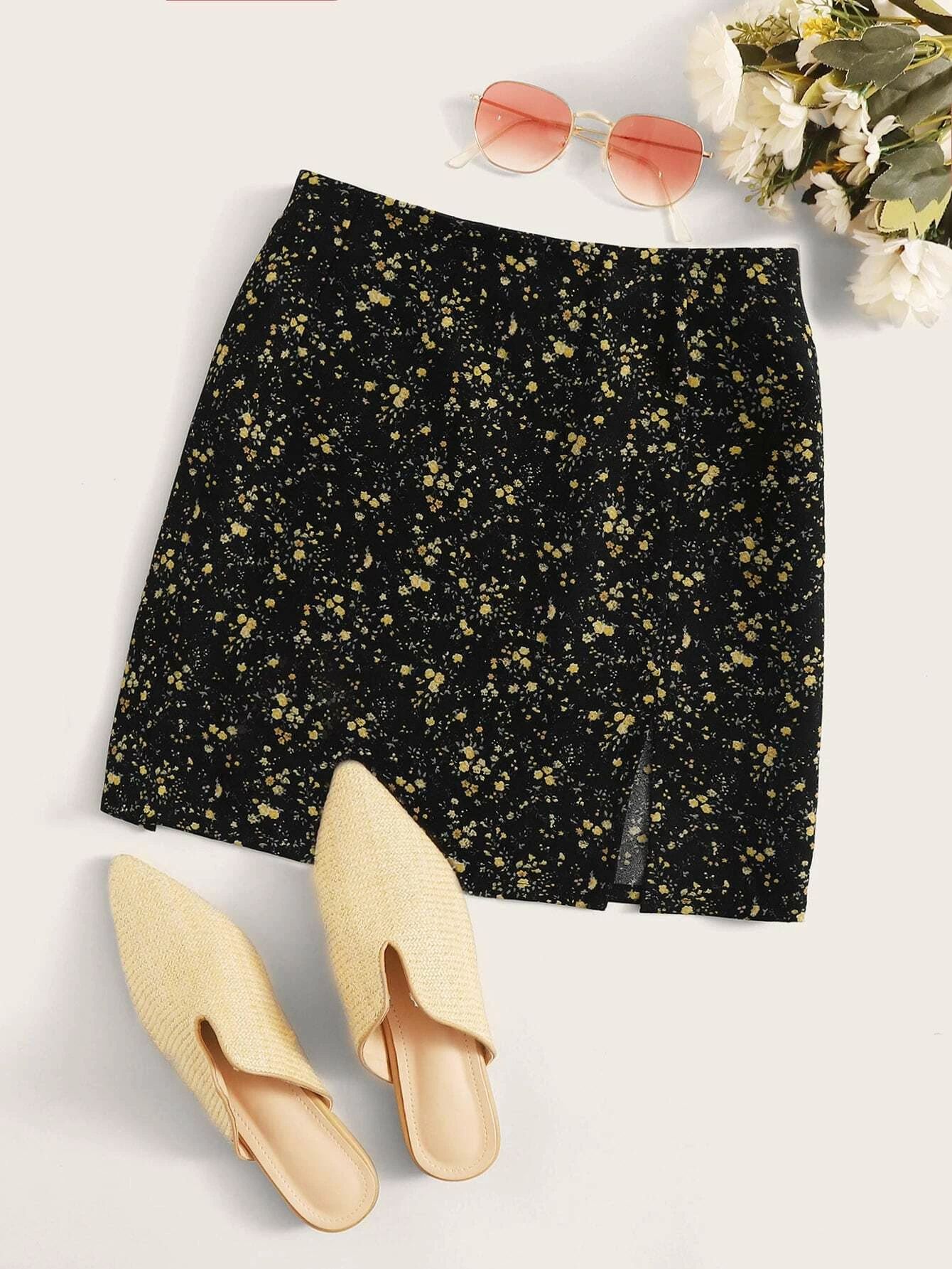 SHEIN Ditsy Floral Slit Mini Skirt | SHEIN