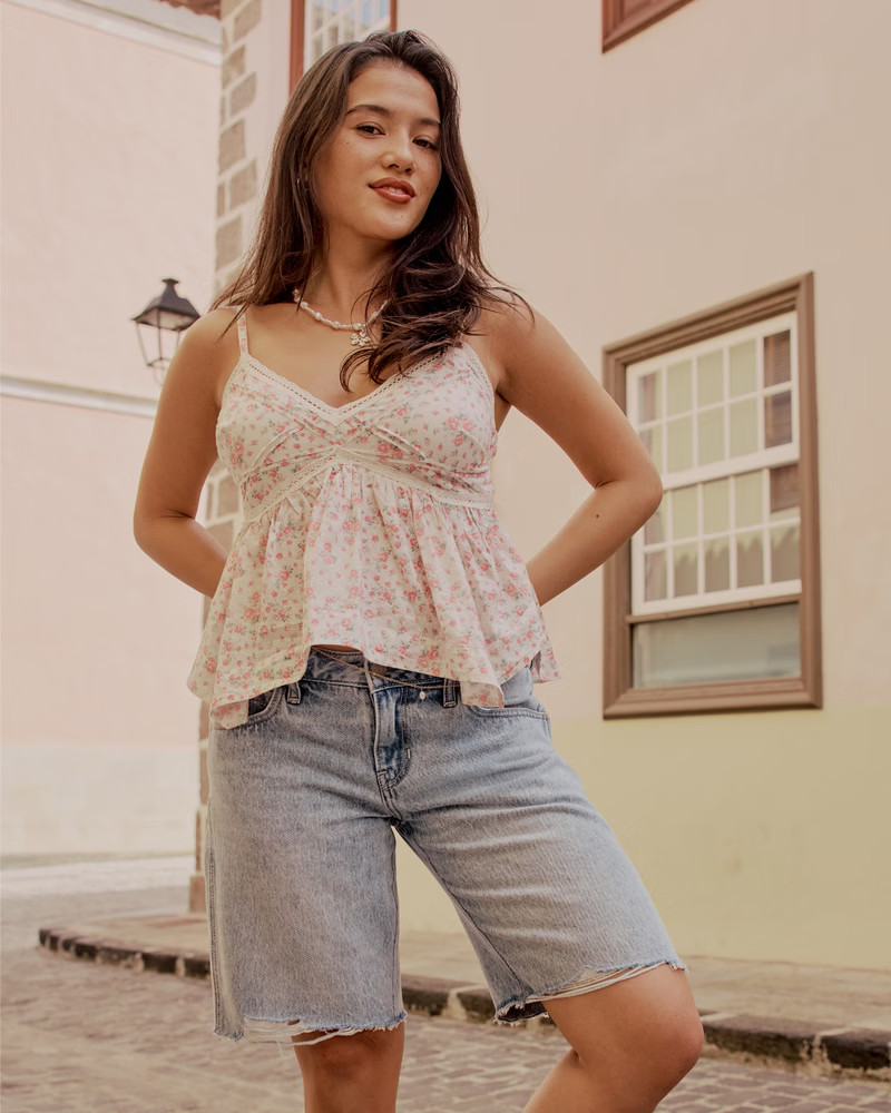 Women's Easy Lace Trim Babydoll Top | Women's Tops | HollisterCo.com | Hollister (US)