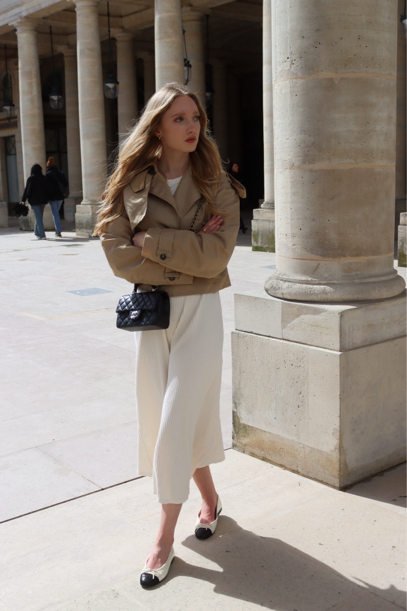 Neutral spring look

Short trench, trench coat, white knit dress, white spring dress, white dress 

#LTKSeasonal #LTKeurope #LTKstyletip