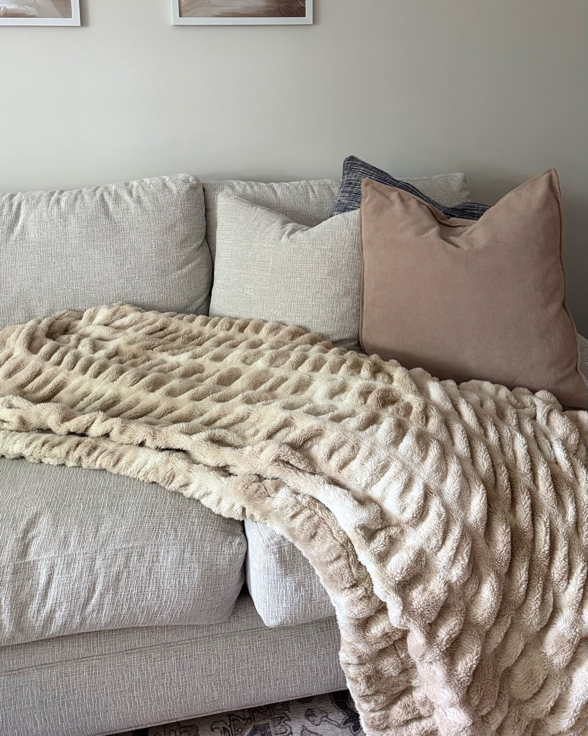 LOLA BLANKET SALE! Use code KRISTINTAENZER50 for 50% off sitewide, a $50 gift card for your next purchase and free shipping!!!

#LTKSaleAlert