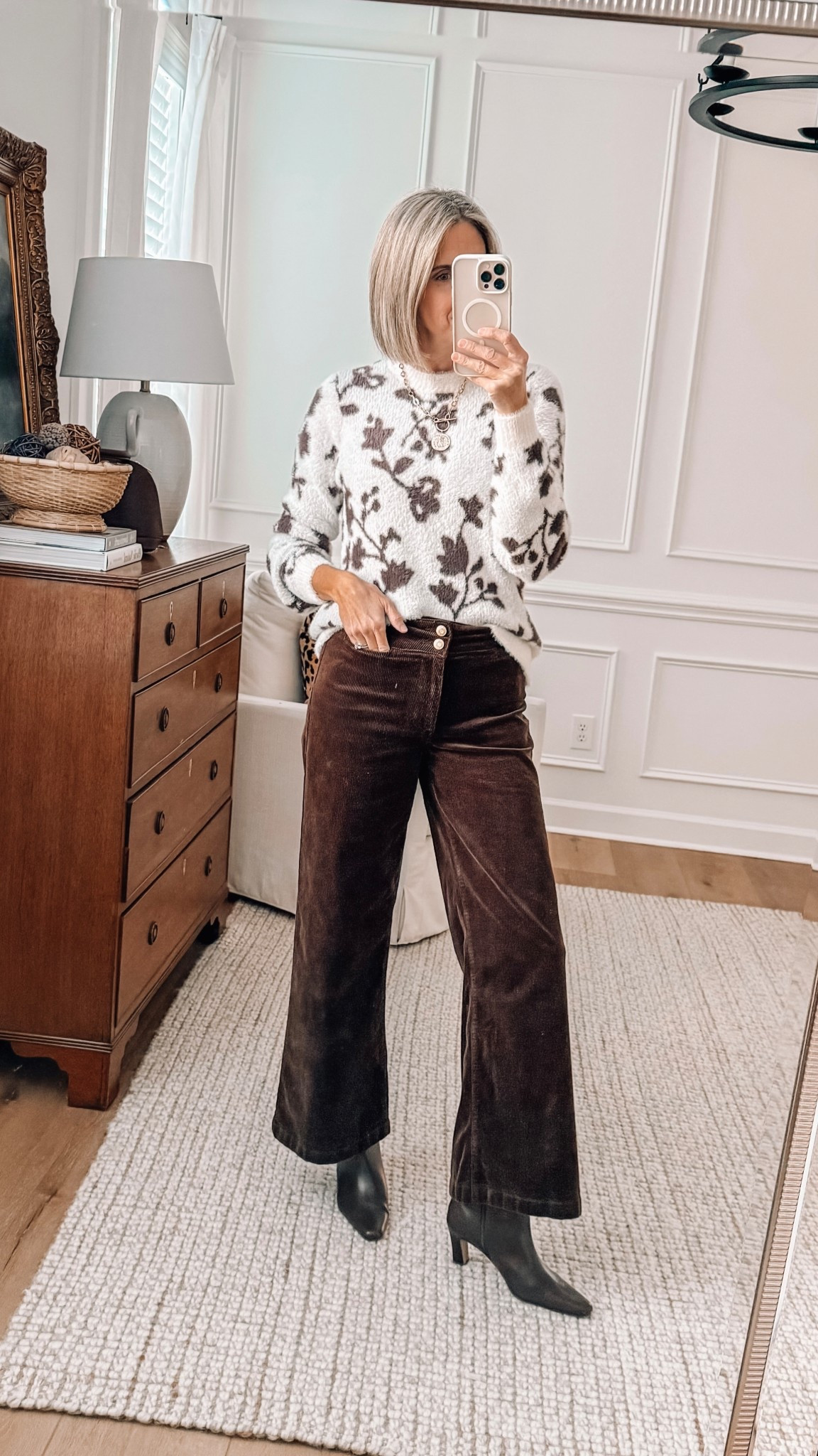 Fall outfit idea that’s perfect for Thanksgiving or a casual dinner out.
Soft, fuzzy, floral sweater styled with chocolate brown wide-leg cords for a polished, comfortable look. Wearing xs in sweater and size 27/4 in pants 


fall outfit for women
women’s fall style
Thanksgiving outfit idea
fall outfits over 40
neutral fall outfit
corduroy pants outfit
fall sweater outfit
wide leg pants outfit
fall fashion 2025
cozy fall outfit

 

#LTKFindsUnder50 #LTKSaleAlert #LTKOver40