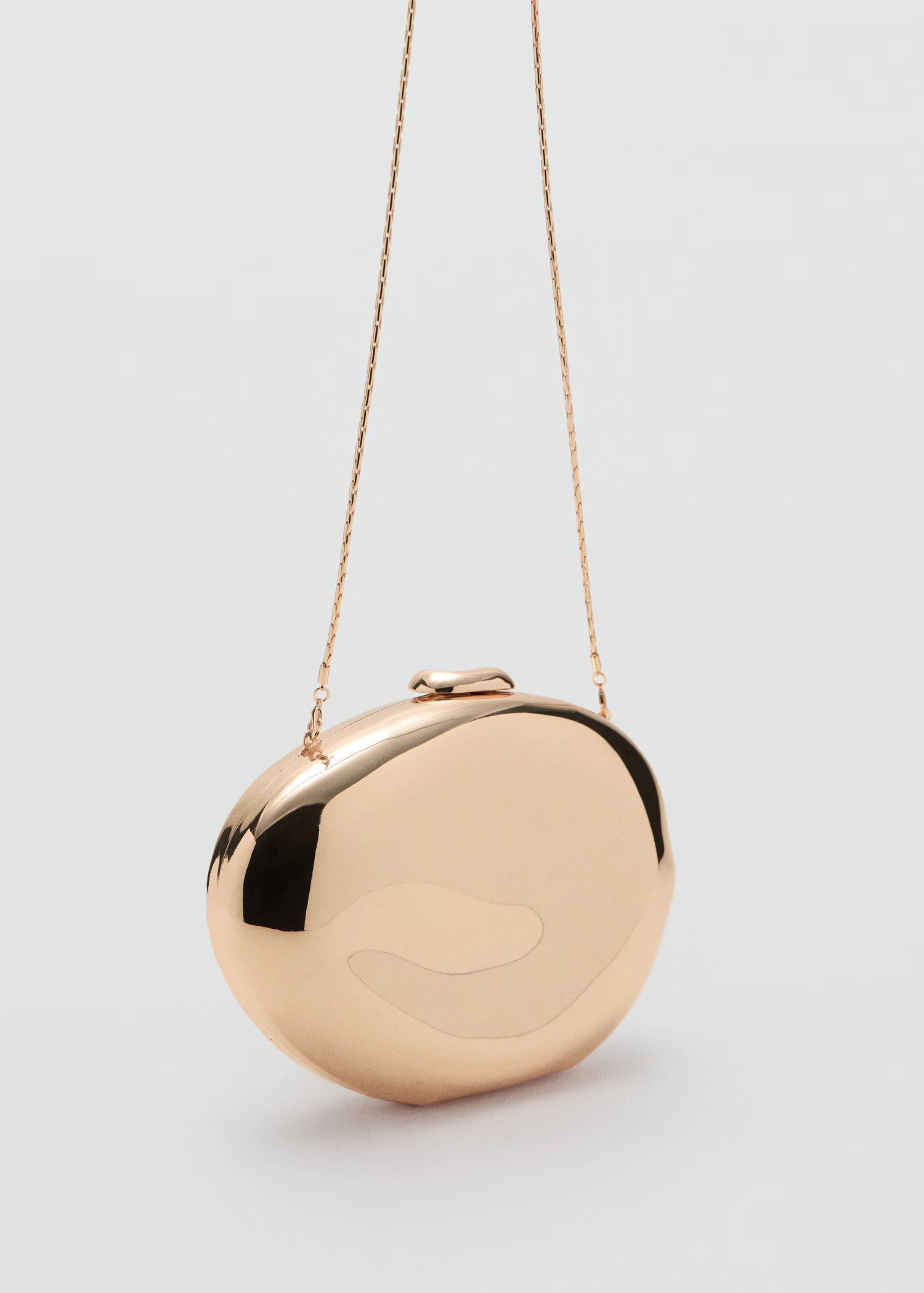 Oval clutch bag | MANGO (UK)