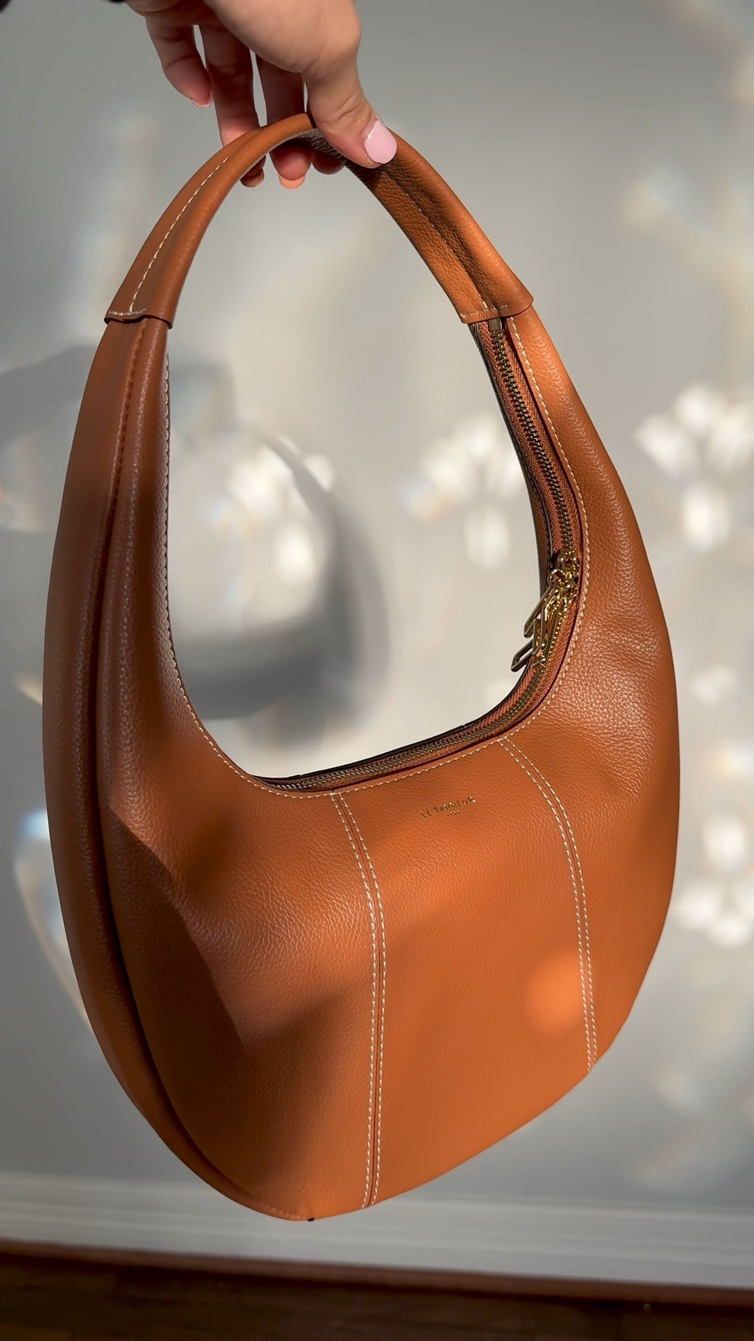 The Juliette medium leather bag by Le Tanneur is most perfect everyday leather bag, the quality is amazing  🧸🤎 

#LTKGiftGuide #LTKMostLoved