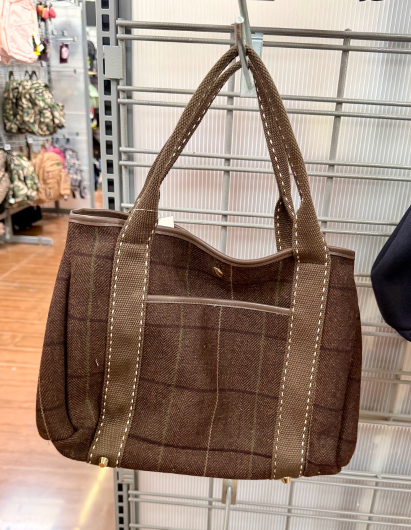 A clever and succinct  way to hop on the plaid trend for fall! 

 #LTKootd