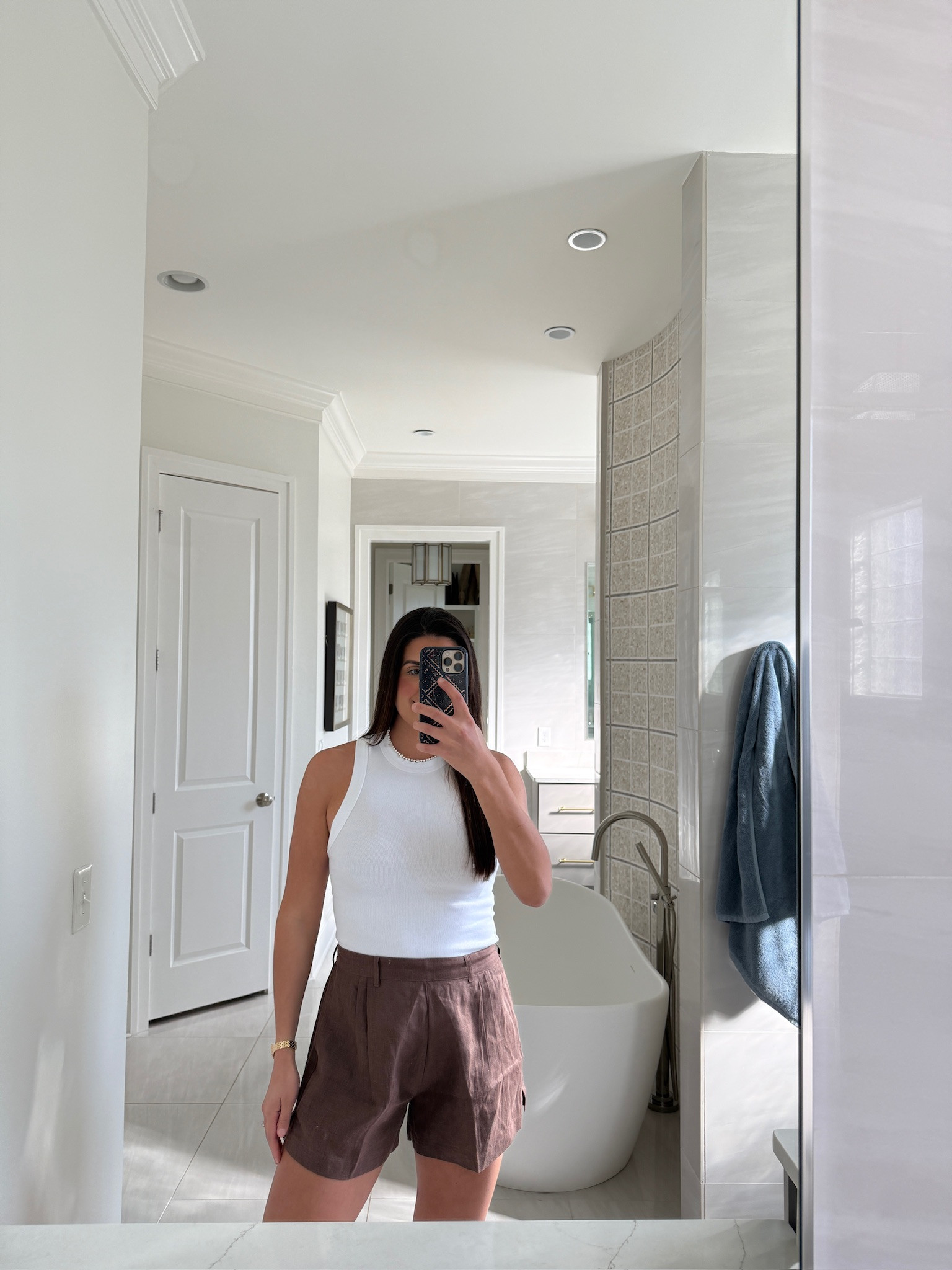 Everyone needs a pair of brown linen shorts this Spring!

Abercrombie, a&f, Shopbop, vitamin a, tank, linen outfit, linen shorts outfit, beach outfit, vacay outfit, Grace white
 

 

#LTKgrwm #LTKSeasonal #LTKootd