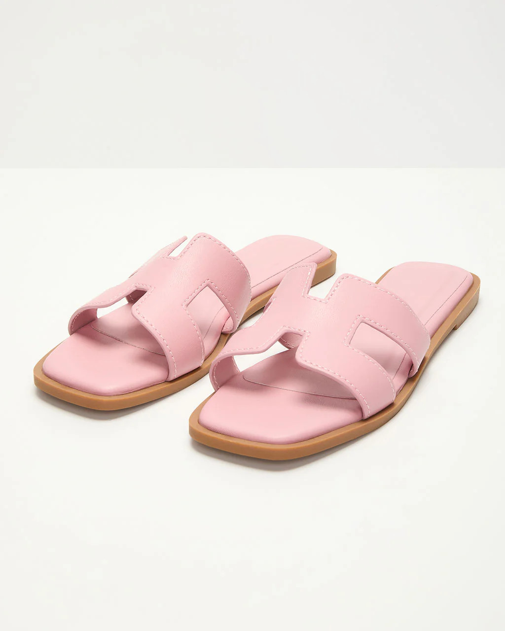 Gordy Flat Sandal | VICI
