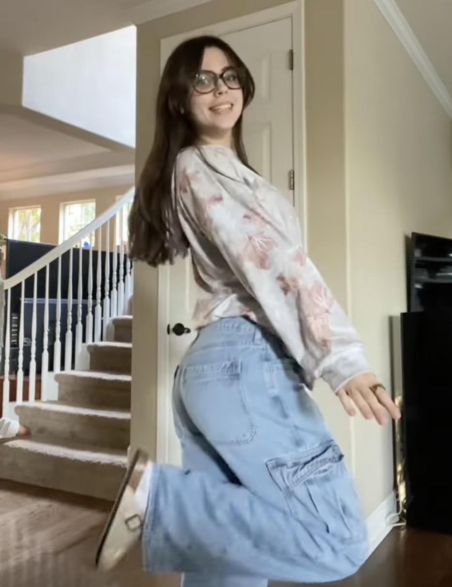 Casual outfit inspo! 

Everything is true to size. 

Baggy jeans / baggy jeans outfit / baggy pants / low rise baggy jeans outfits / College outfits / college fashion / college class outfits / high school outfits / Hollister jeans / Hollister / trendy outfits / trending shoes / clog outfits / birkenstock clog dupes / birkenstock clog dupes amazon / amazon clogs / clog outfit ideas / baggy cargo jeans outfits / camo hoodie outfits / camo outfits / comfy outfits 

 #LTKSeasonal #LTKU #LTKFindsUnder50