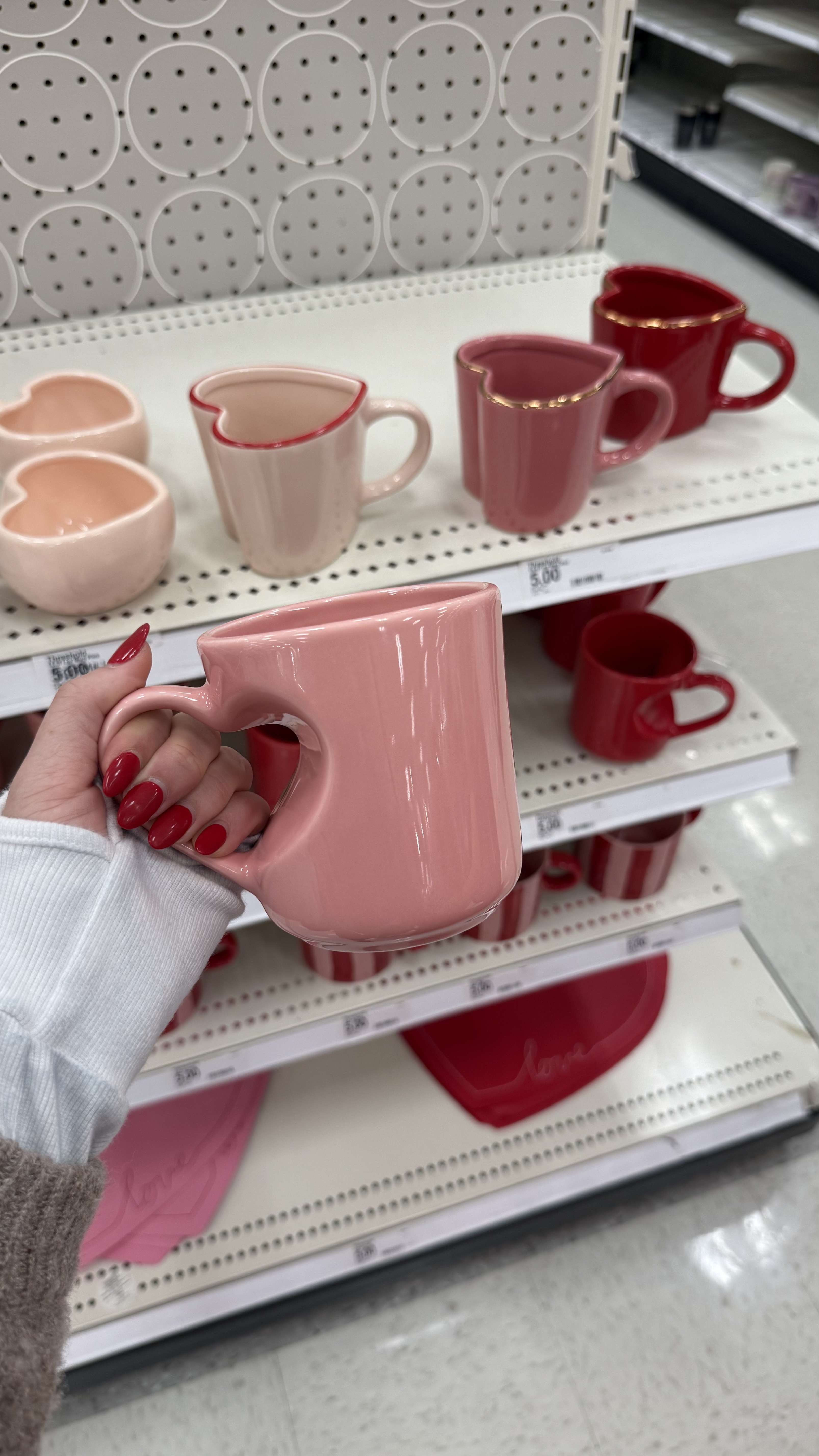 Heart mugs for Valentine’s Day in red and pink ❤️💕 #valentinesday

#LTKSeasonal
