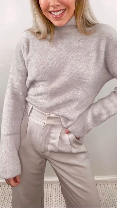 Turtleneck sweater 
Pleated pants 
Abercrombie 

#LTKstyletip #LTKsalealert #LTKSeasonal