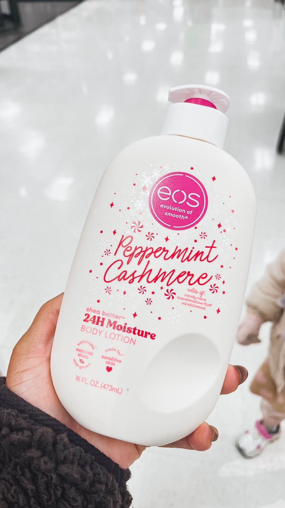 Tis’ the season to smell like a cute lil peppermint 😏🧴

#beauty #skincare 

#LTKHoliday #LTKGiftGuide #LTKselfcare