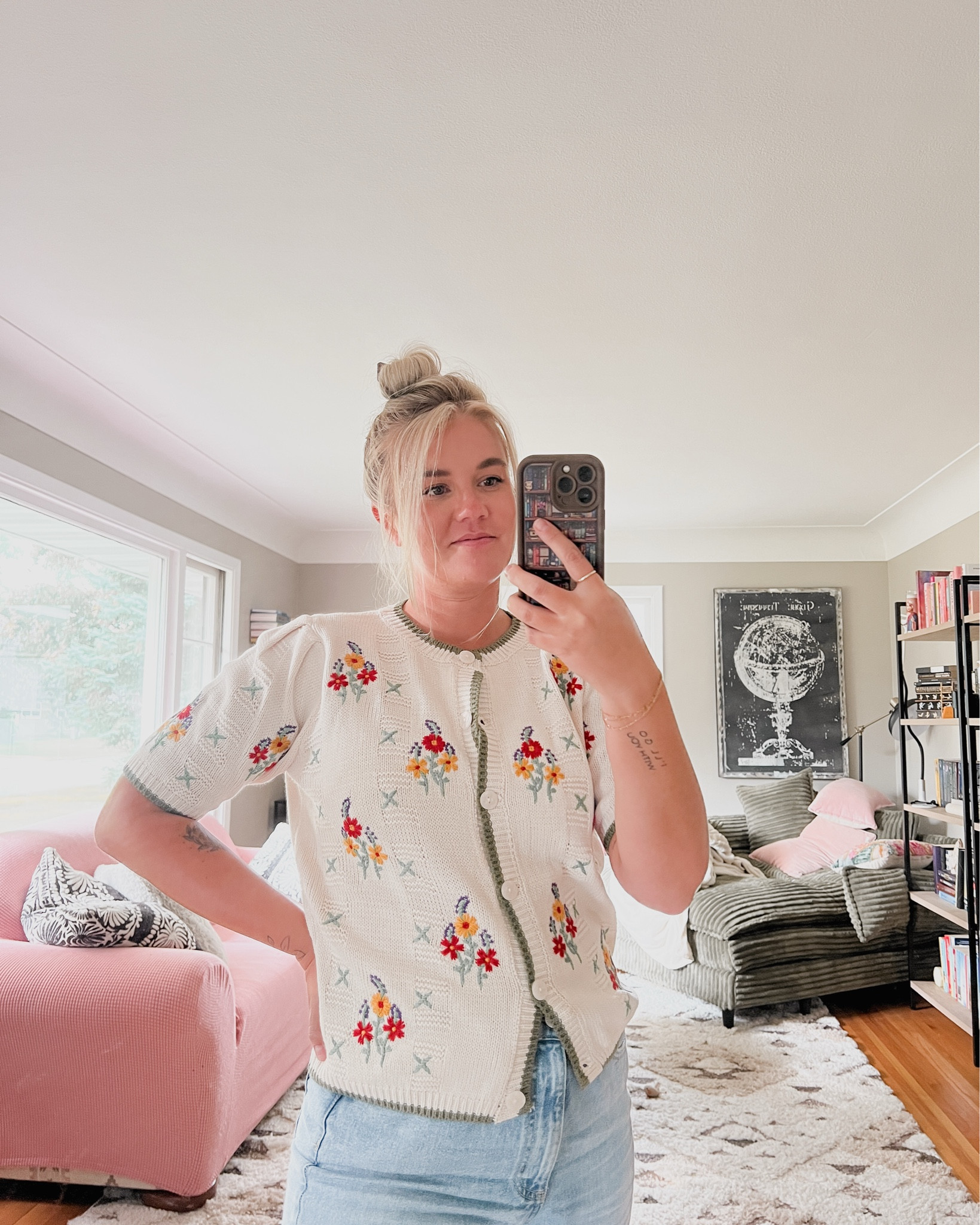 I got so many compliments on this cutie sweater today! 



#LTKSeasonal #LTKFindsUnder100 #LTKStyleTip