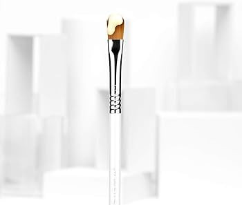 Sigma Beauty S20 Eye Cream Skincare Brush | Amazon (US)