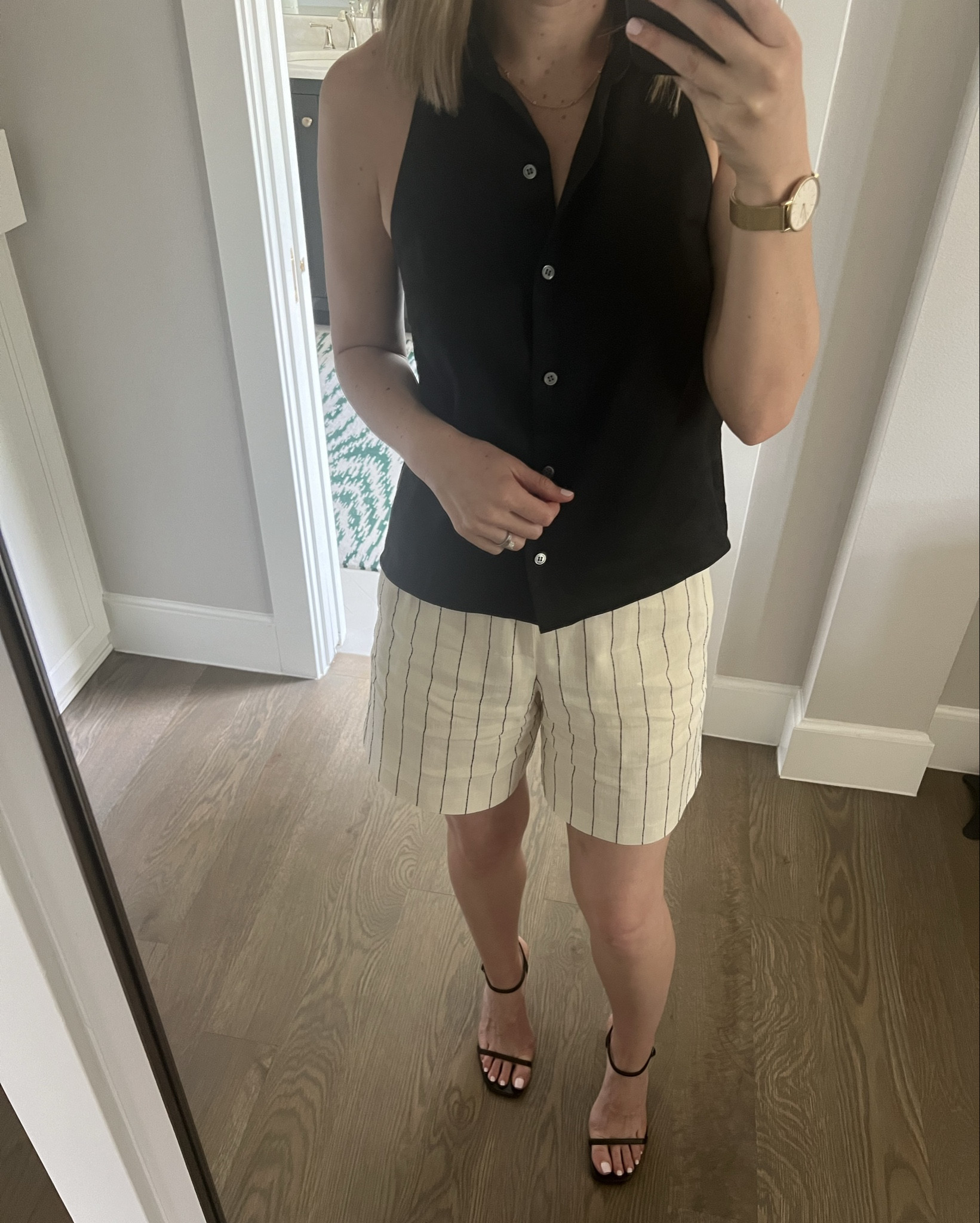 Keeping cool in linen! Absolutely love these shorts especially paired with a strappy heel.

Top is tts and sits really nice just past the natural waist so I feel you can wear it untucked or tucked.

These shorts have an elastic waist band and front pockets. I’ve dressed them up here but feel you could easily pair them with flats or sneakers.

And even though these heels aren’t cheap they are totally worth the investment if you can swing it. Classic and oh so comfortable!