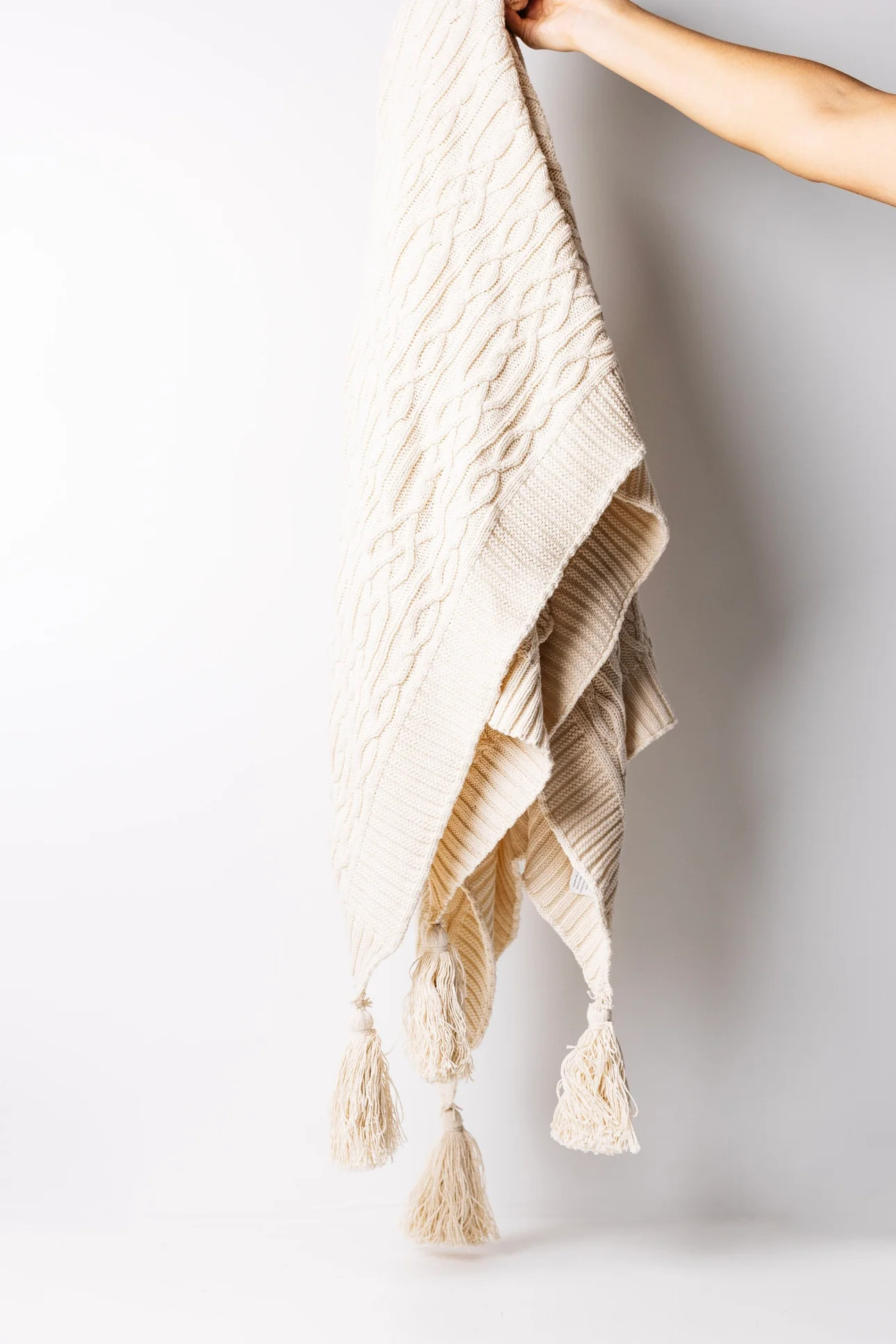 Celynne Throw | THELIFESTYLEDCO