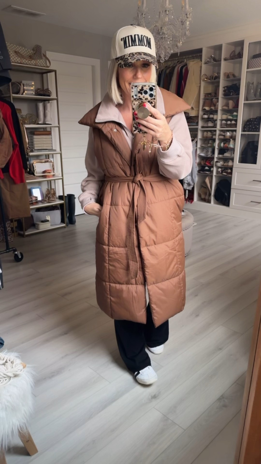 His long vest is one of my favs for sure!!!!!
⬇️⬇️⬇️
Top medium
Leggings small
Vest small

#LTKSaleAlert #LTKFindsUnder50 #LTKFindsUnder100