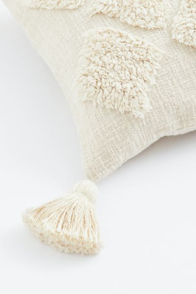 Tasselled cushion cover - Natural white - Home All | H&M GB | H&M (UK, MY, IN, SG, PH, TW, HK)
