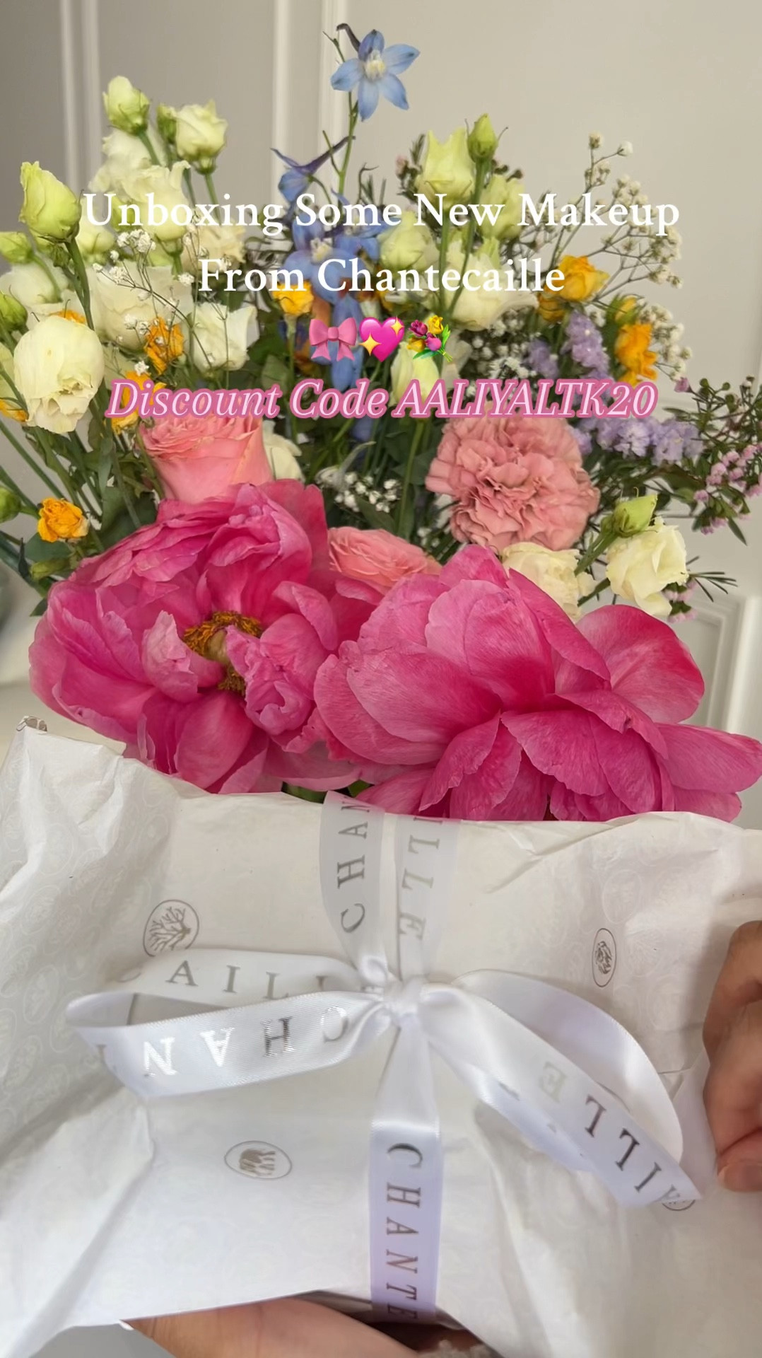 pretty new makeup from Chantecaille

🎀 you can use AALIYALTK20 for 20% off the website ✨

* can't wait to try the mask on my self care days 
* SPF with primer is a genius idea - 2 in one for your beauty regime
* the blush is pigmented and a pretty pink colour 


#LTKbeauty #LTKGiftGuide #LTKeurope