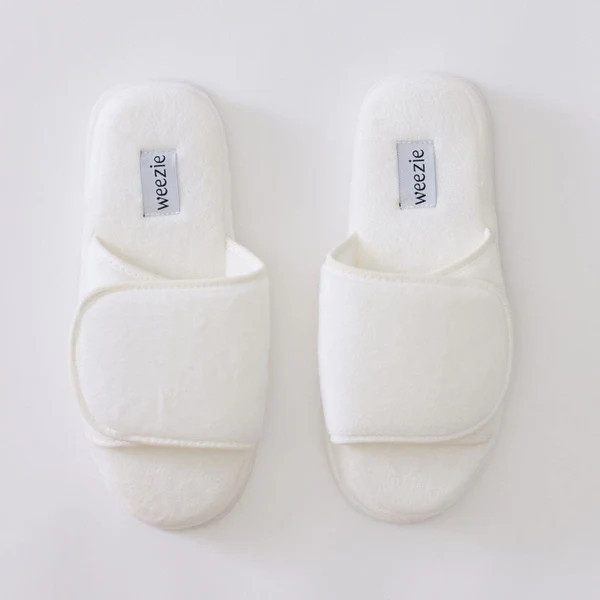 Adjustable Slippers | Weezie Towels