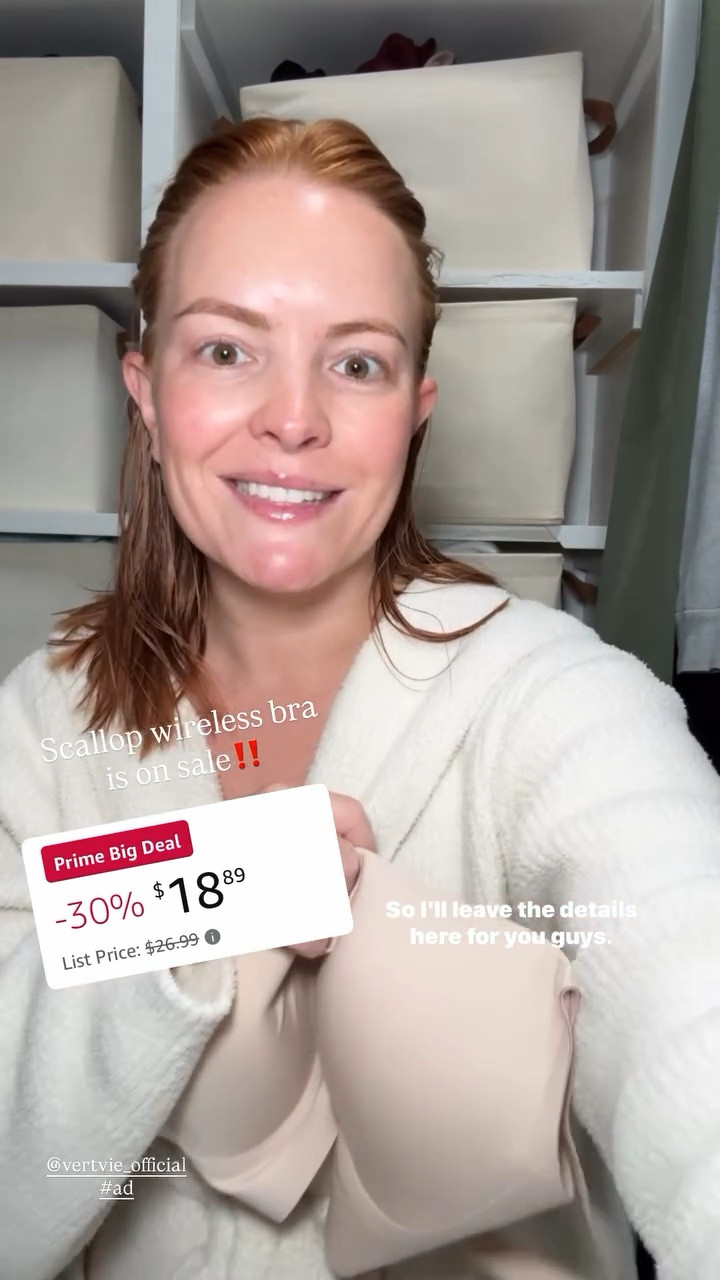 Scallop wireless bra is on sale for only $18!!

#LTKStyleTip #LTKSaleAlert #LTKBeauty