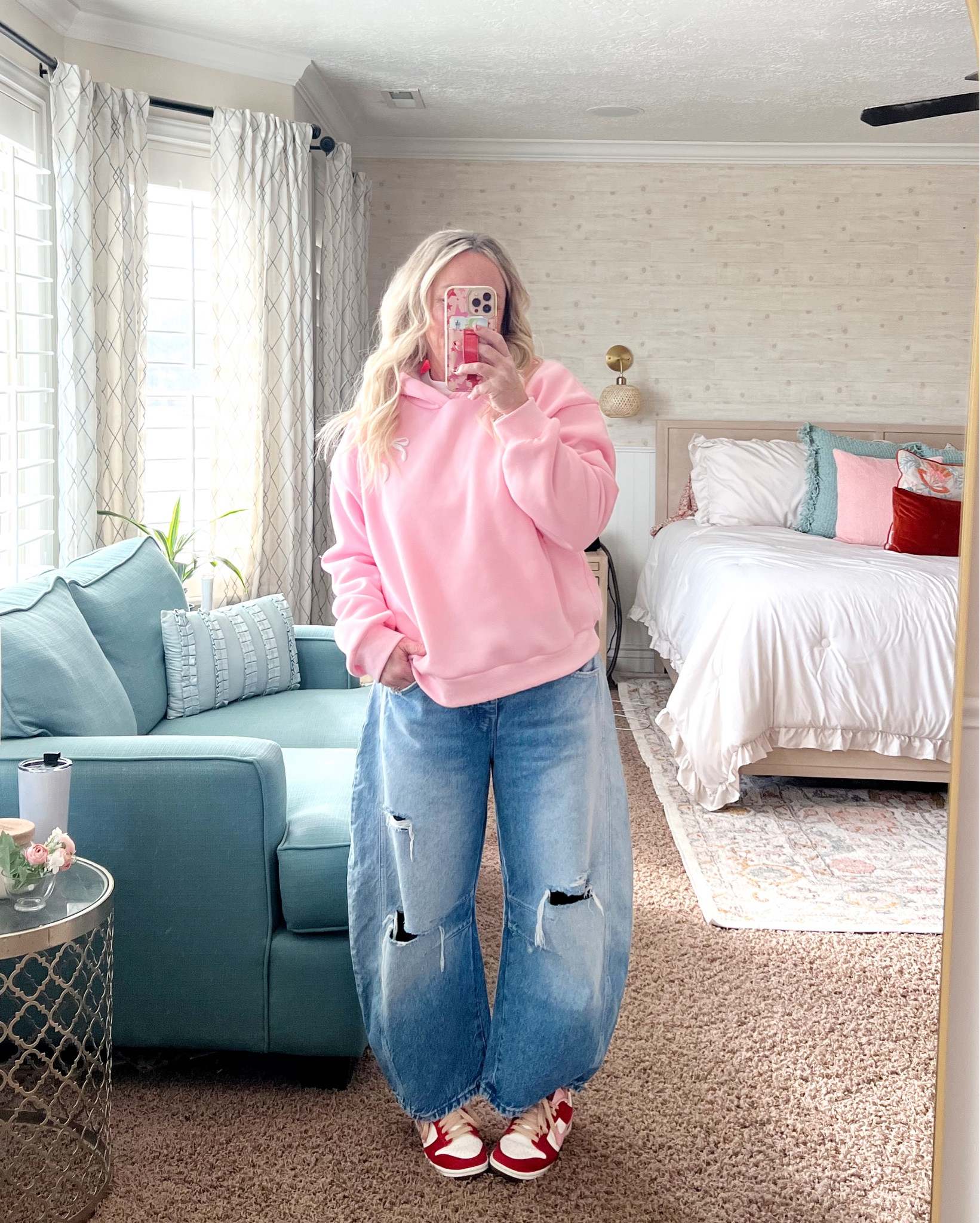 Another #valentinesday casual look! 🥰
.
🎀 + more bows! I can’t seem to get enough, especially for Valentine’s and upcoming spring outfits! 
.
My red bow bag is custom/handmade  just for me-dm for info!
This sweatshirt is part of a set {under $50 🤗} and has bows across the back and then the bow on front! I love to make multiple looks from a set! 
.
Nike dunks will always be a favorite of mine even though my adidas addiction is real these days! {These dunks are no longer available, but I found similar ones that are perfect for all year!}
.
#nikedunks #valentinesdunks #dunks #valentinesshoes #ootd #amazoninfluencer #freepeoplebarreljeans #denim #momstyle #bows #bowsweatshirt #pinkandred #valentinesootd #casualfit #streetwear #bowbag

#LTKMidsize #LTKFindsUnder50 #LTKShoeCrush