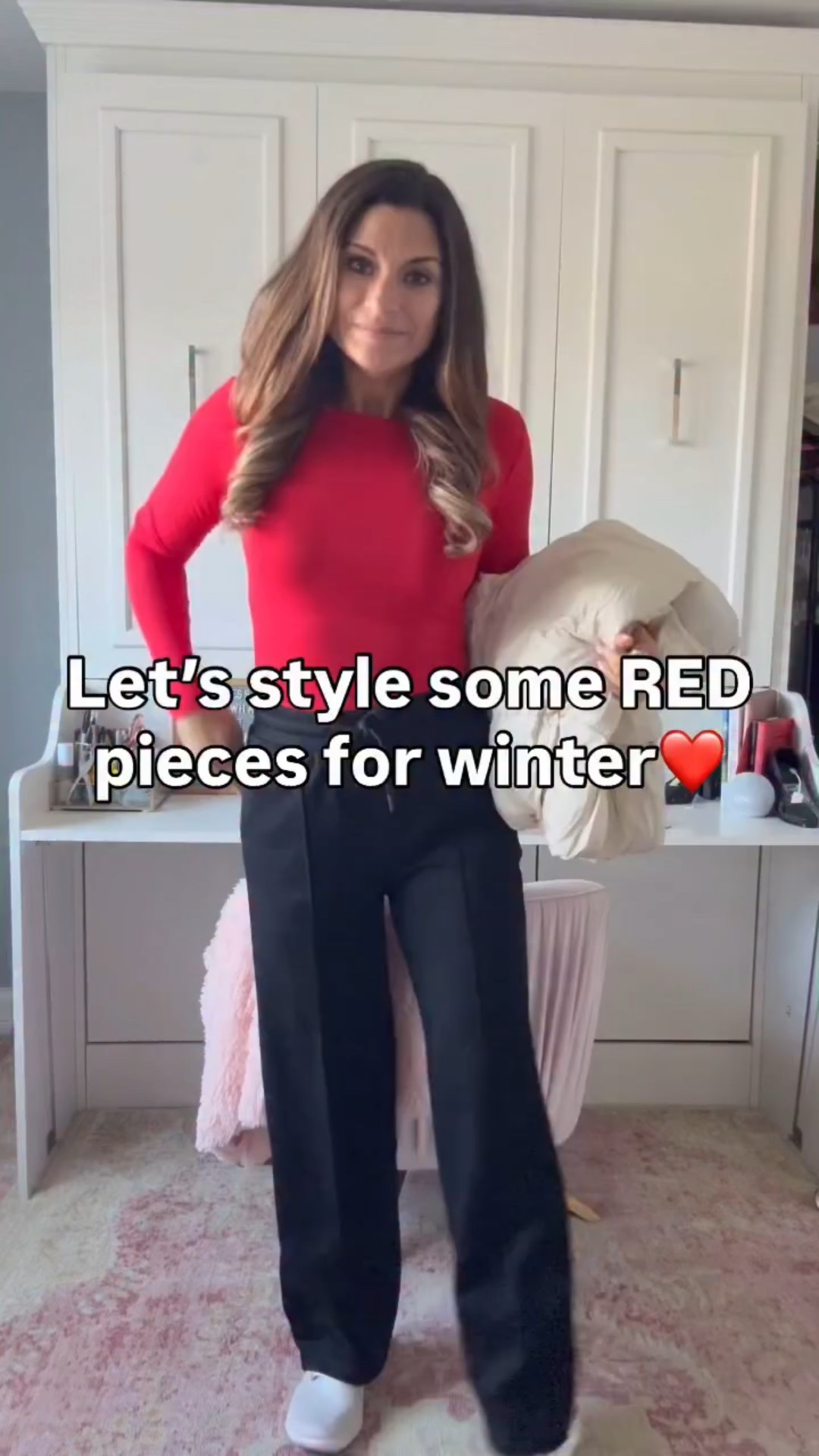 Red is THE color right now, and I am loving these pieces! 

Fit Tip: Everything is true to size. Wearing a small or 4 in each piece.

#LTKHoliday #LTKFindsUnder50