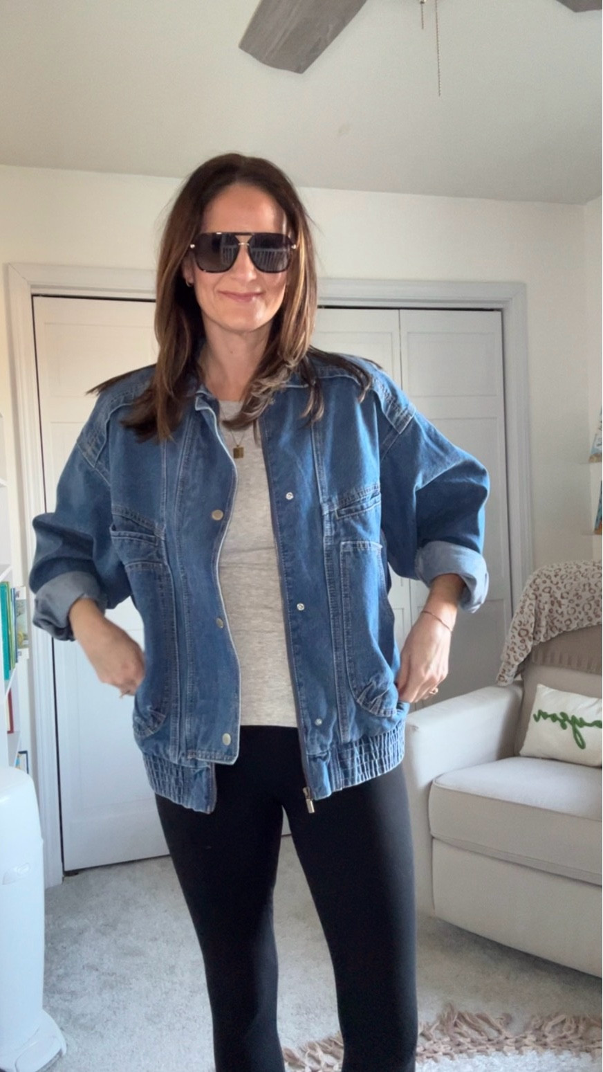 When it’s in 60’s in November and you don’t know what wear! ☀️ This denim jacket is goood guys! Love the 90’s vibe and how easy it is to style. 

Also, my favorite every day mascara, lip liner and lip gloss are on sale at @sephora! 💋

Jacket: M
Leggings: S

Lip liner: mauve
Lip gloss: Cherry Blossomm

Sephora sale, sephora picks, mascara, denim jacket, leggings, fall transition 

#LTKBeauty #LTKOver40 #LTKSaleAlert