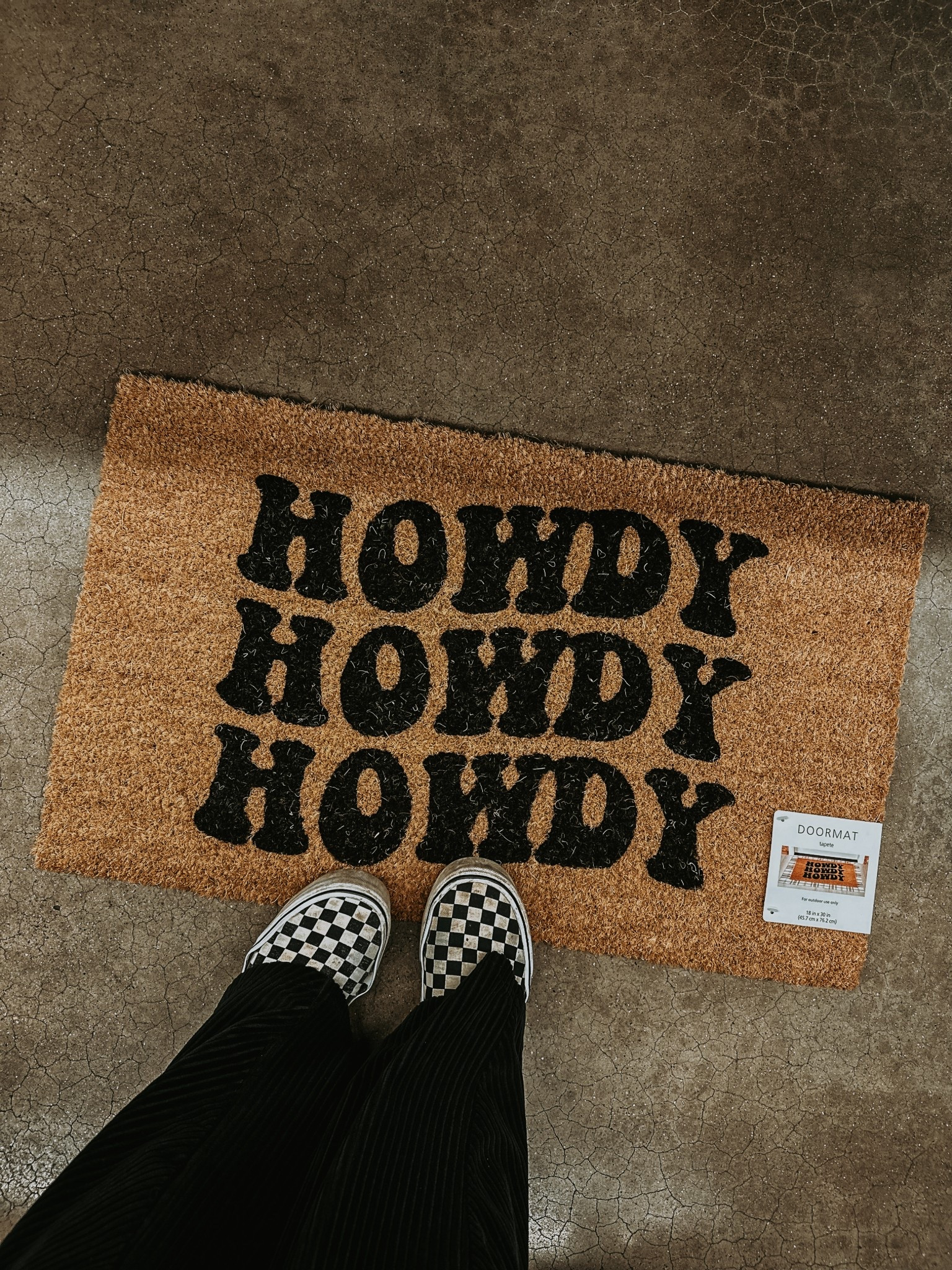 Okayyyy Walmart. Howdy door mat. She cute 😍

#LTKFindsUnder50 #LTKSeasonal #LTKHome