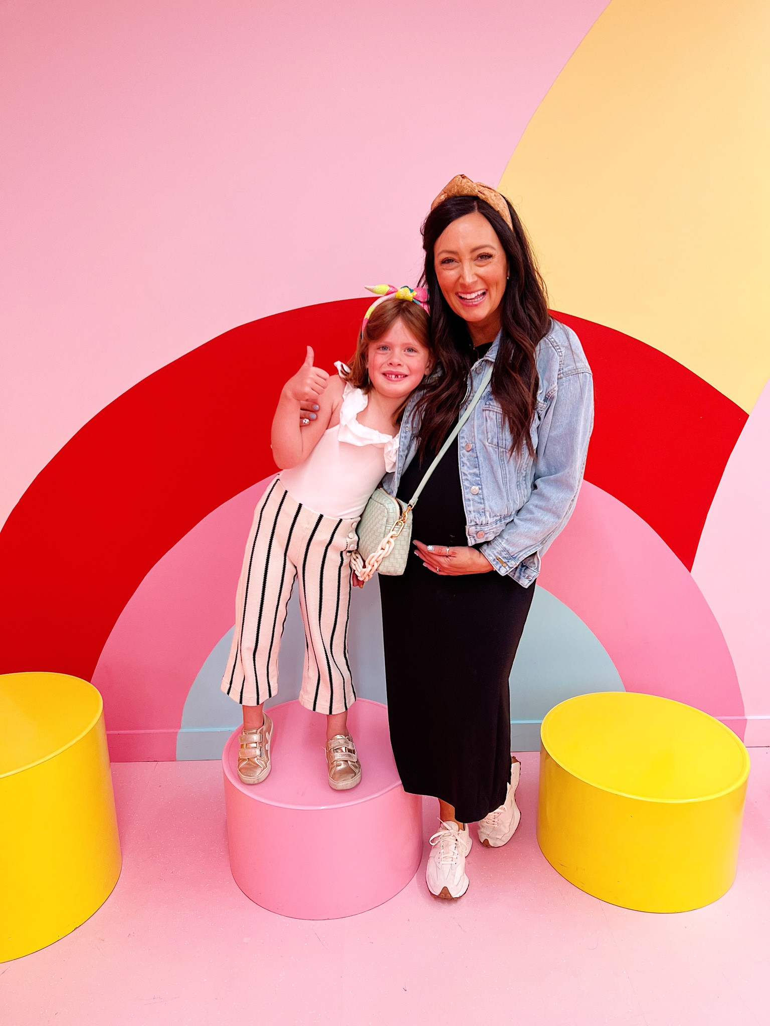 Yesterday’s outfit links - bump friendly pieces at can wear 🤰🏻 or not!

• true size small denim jacket
• true size small dress
• I size up a 1/2 size in this style of new balance shoes


* Eloise’s bodysuit + pants are from Zara kids

#LTKbump #LTKunder50 #LTKtravel