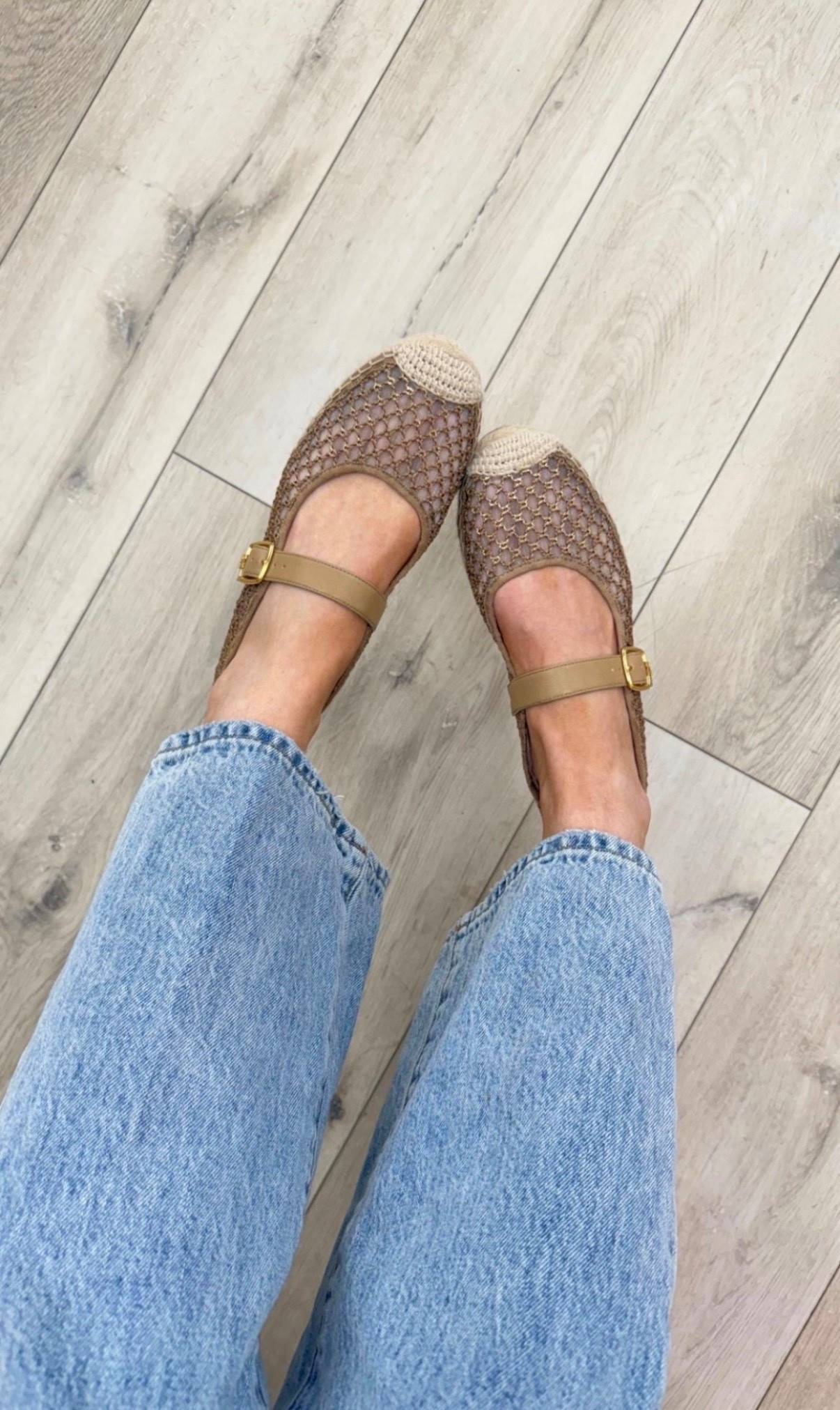 Wearing on repeat!


#LTKFestival #LTKdayinmylife #LTKSeasonal