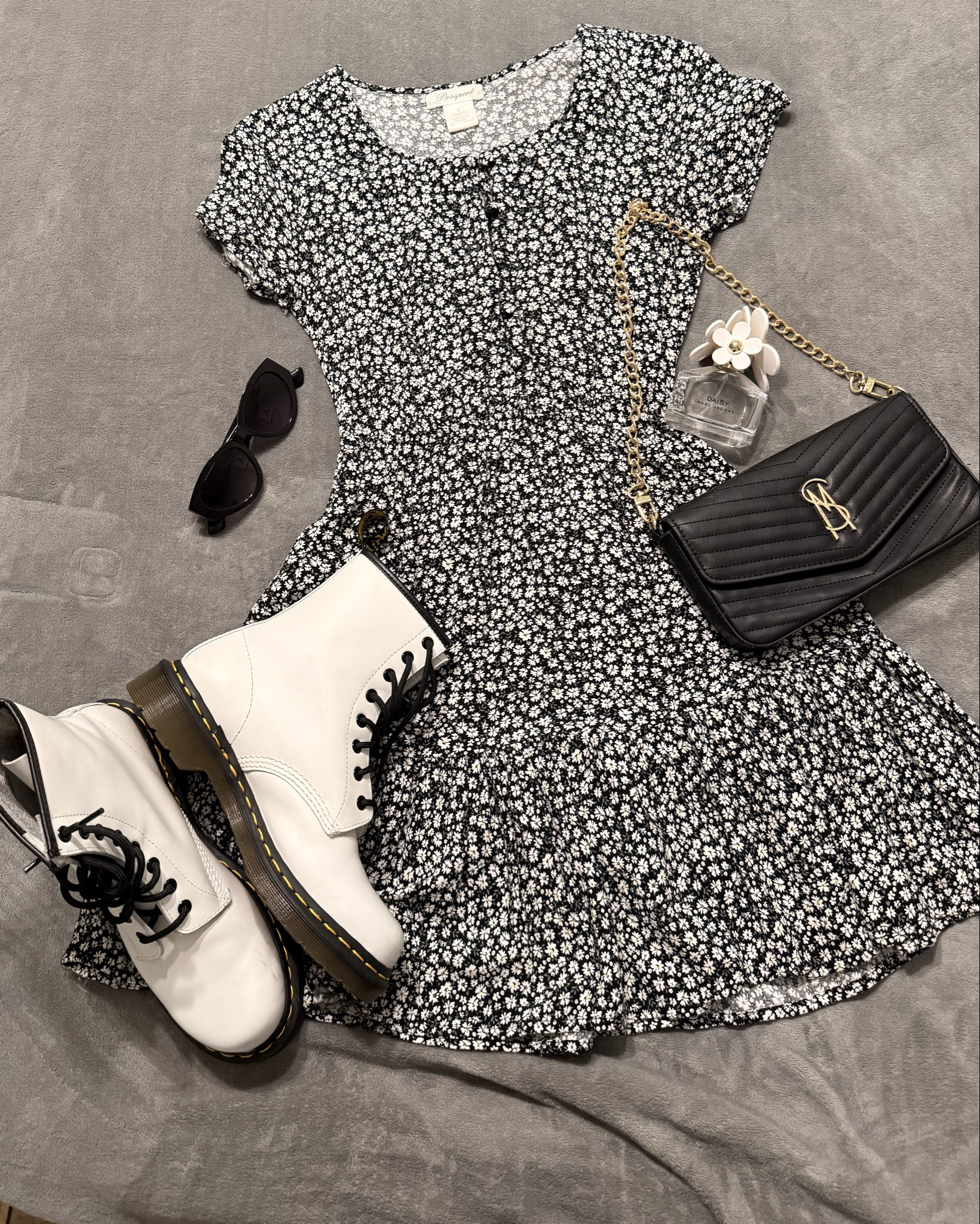 DATE NIGHT 🖤

#LTKootd #LTKBeauty #LTKSeasonal