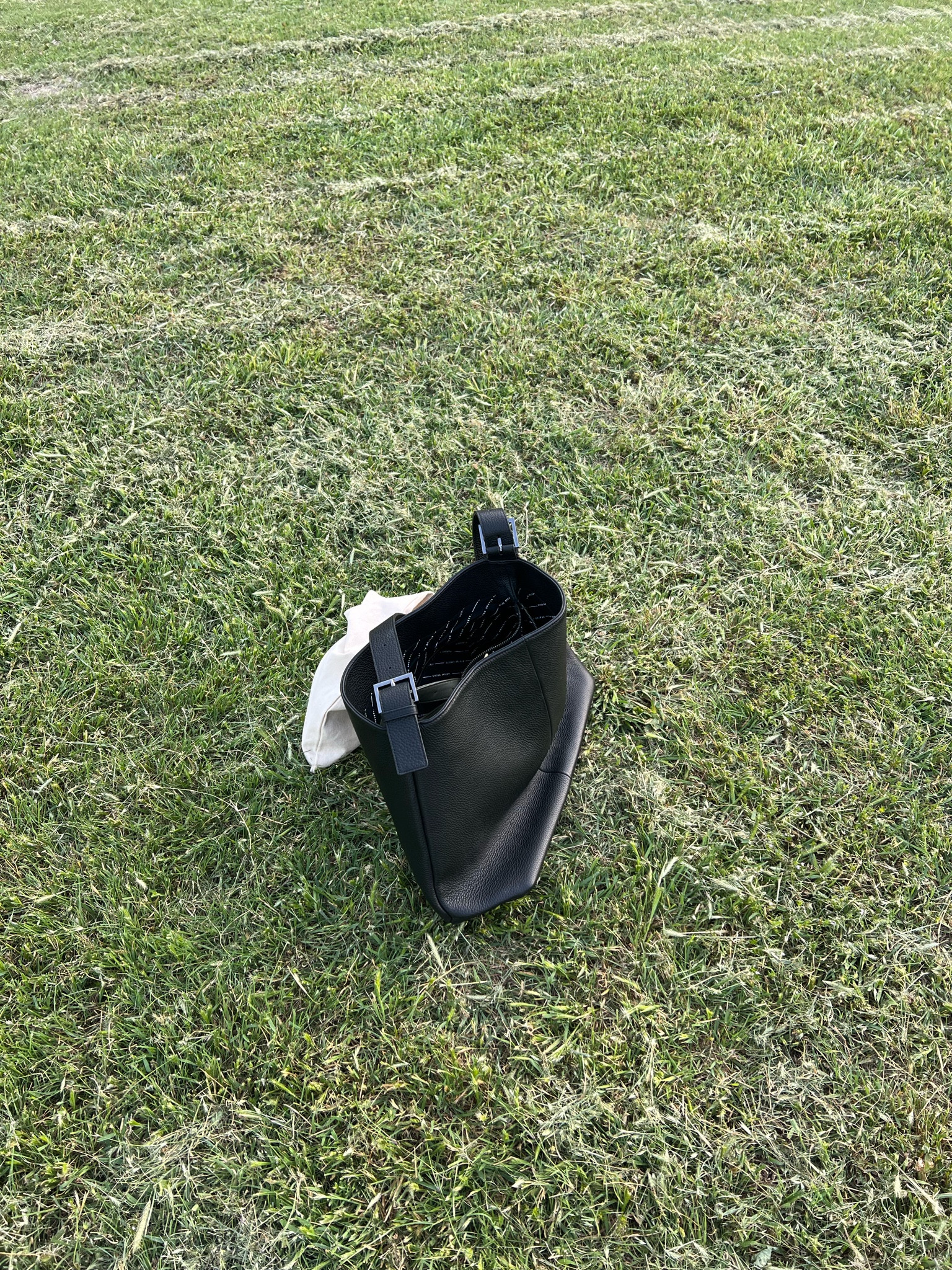 I have been taking this bag everywhere and let me tell ya it’s the perfect staple for all my essentials!💌🤍

#LTKSeasonal #LTKtravel #LTKstyletip