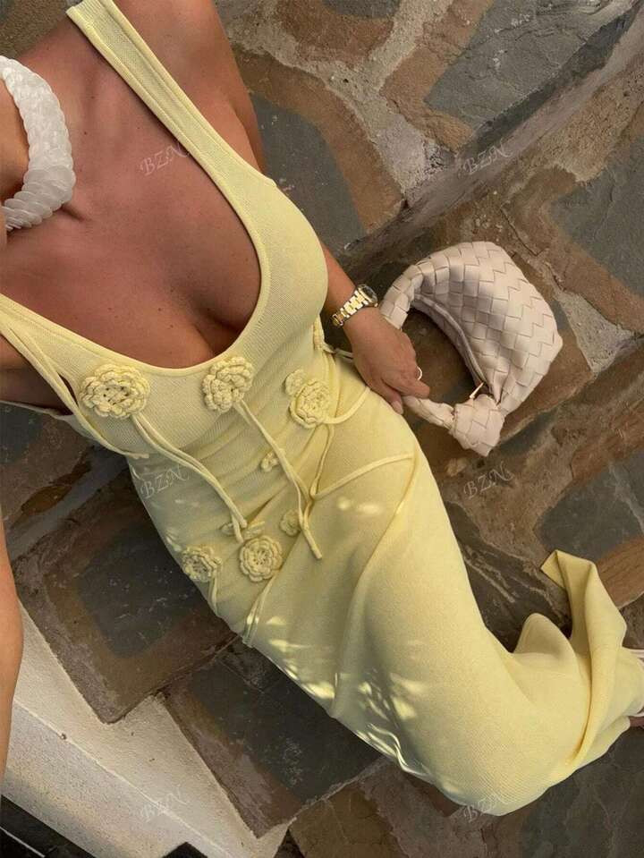 Women's New Style Round Neck Sleeveless Semi-High Neck Handcrafted Hlower Decorated Casual Vacation Daily Wear Top, Spring Summer Fall | SHEIN