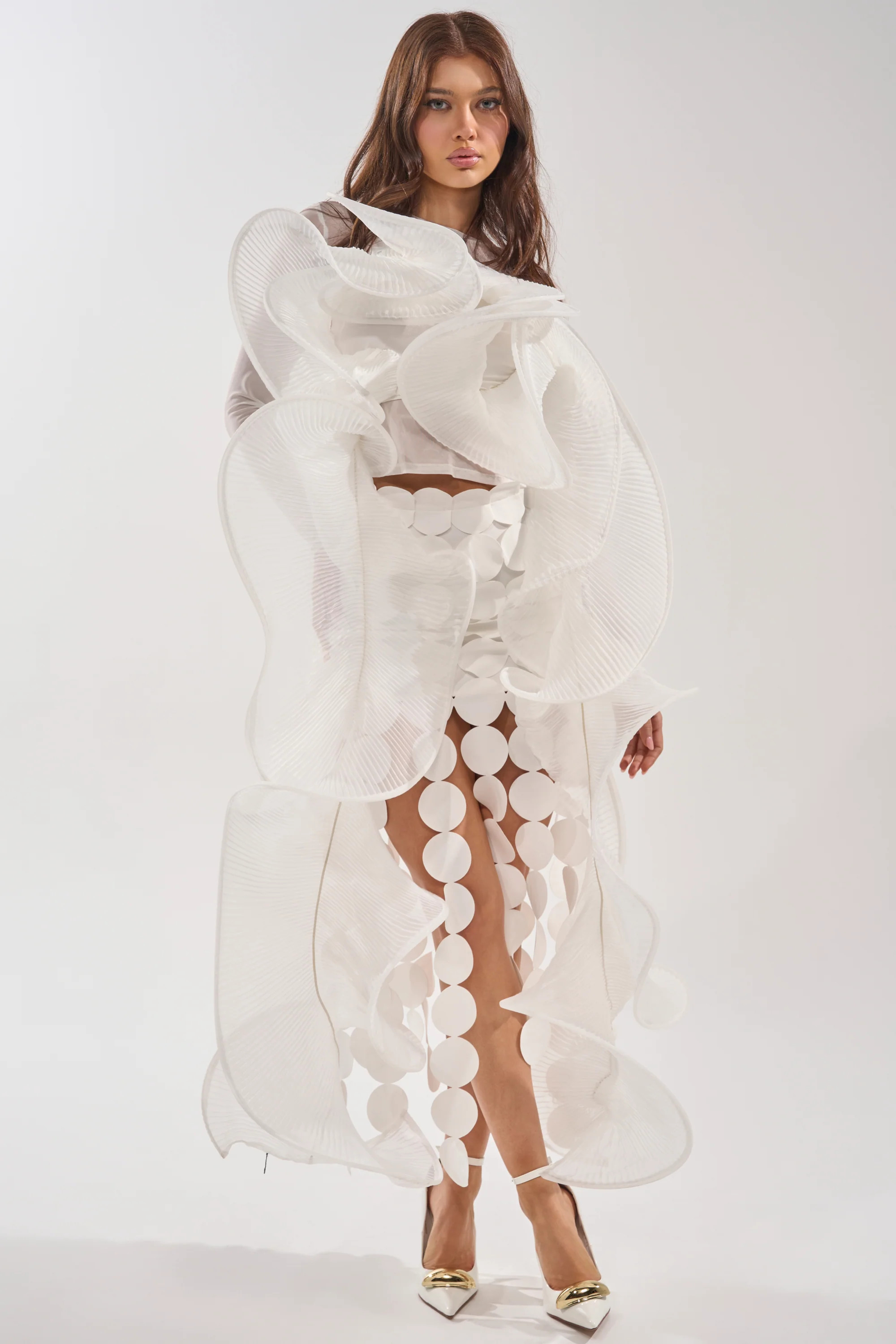 AKIRA Drama Ruffle Blouse | Size Large | AKIRA