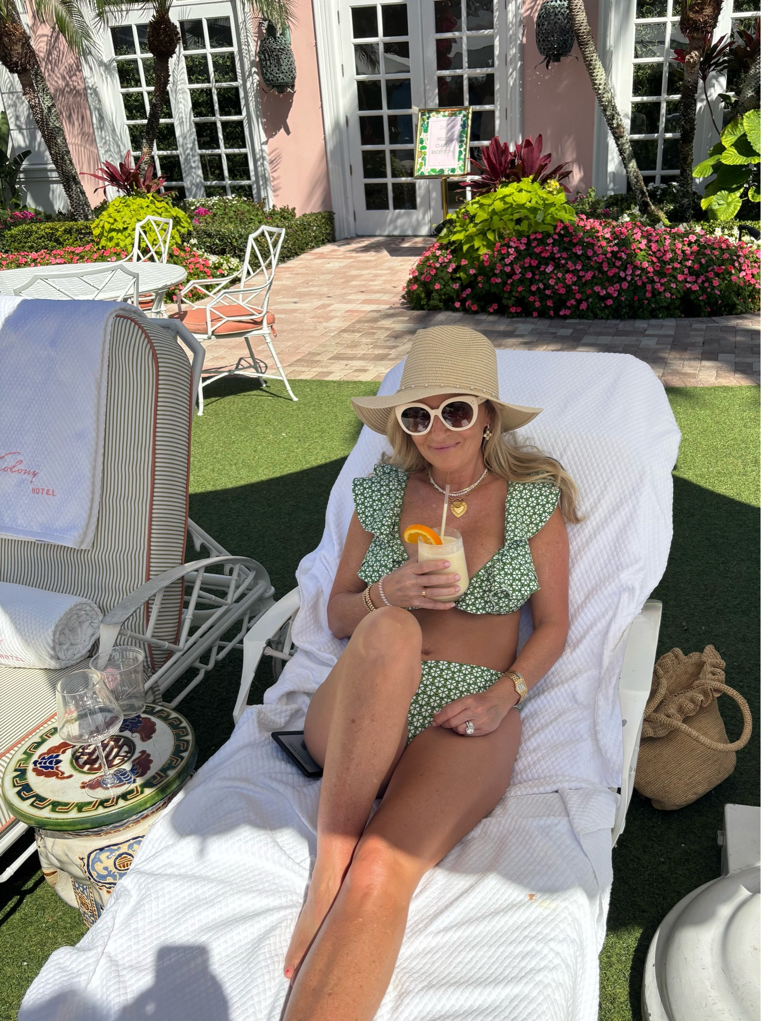 West Palm Beach style poolside at The Colony Hotel. LOVE this swimsuit! I sized up in the top, bottoms run TTS
Also linking the dress I wore as a skirt cover up. So cute!


#LTKSwim #LTKSeasonal