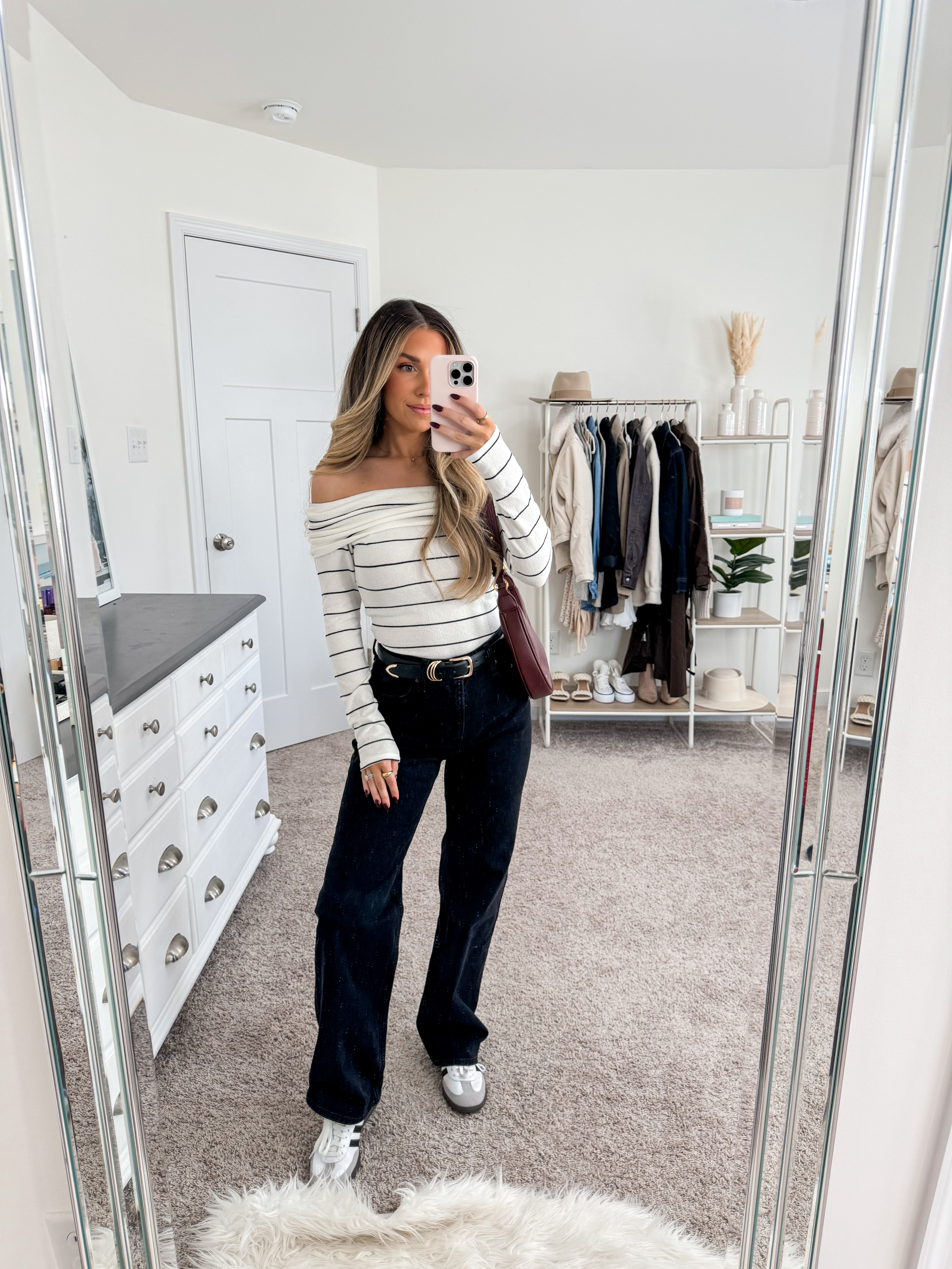Casual outfit inspo 🤍 what I’m wearing this weekend 
Top: xs 
Jeans: 25 short 
Adidas sambas: size down 1/2 size 

#LTKSeasonal #LTKFindsUnder100 #LTKStyleTip