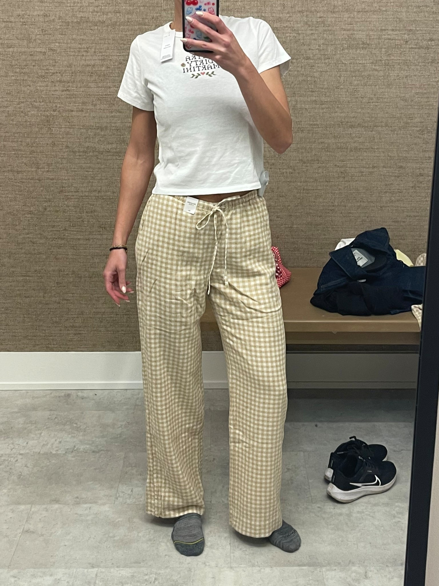 Linen pants will always be perfect for summer ✨🤍🏝️
- extra 25% off during memorial weekend ! 
- wearing size xs

#LTKSummerEdit #LTKFindsUnder100 #LTKTravel