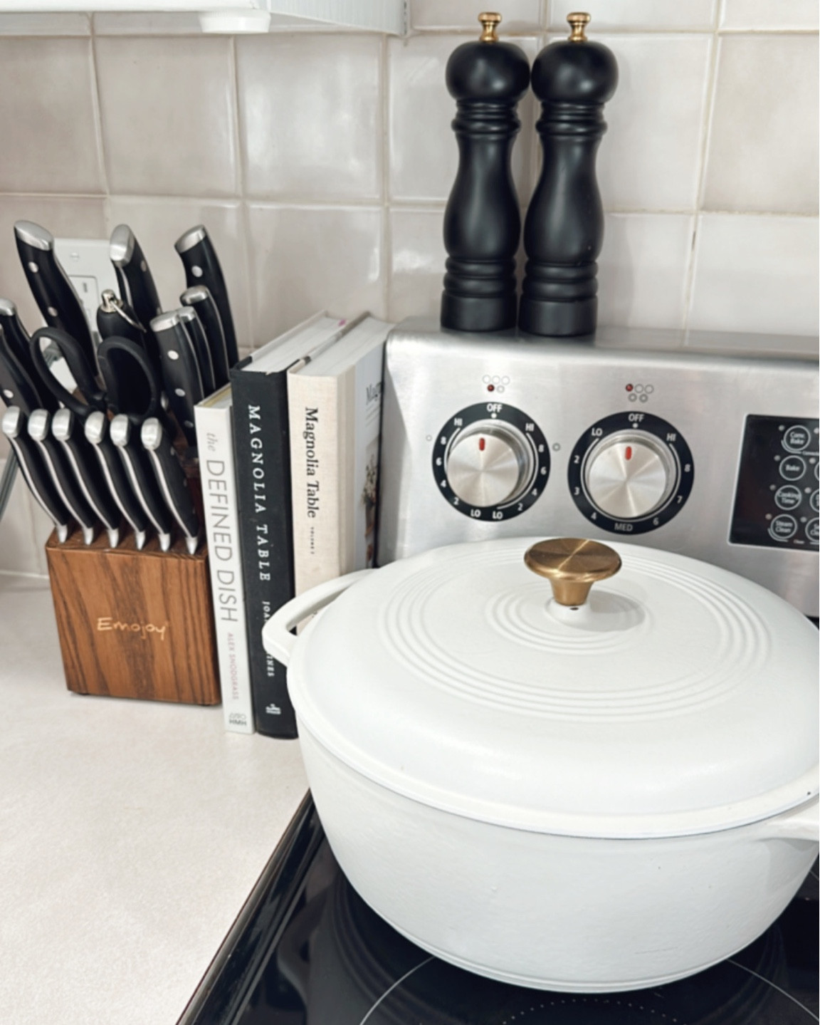 Kitchen details 🔪✨

Amazon home finds / Dutch oven / cookbooks / kitchen accessories 

#LTKstyletip #LTKhome