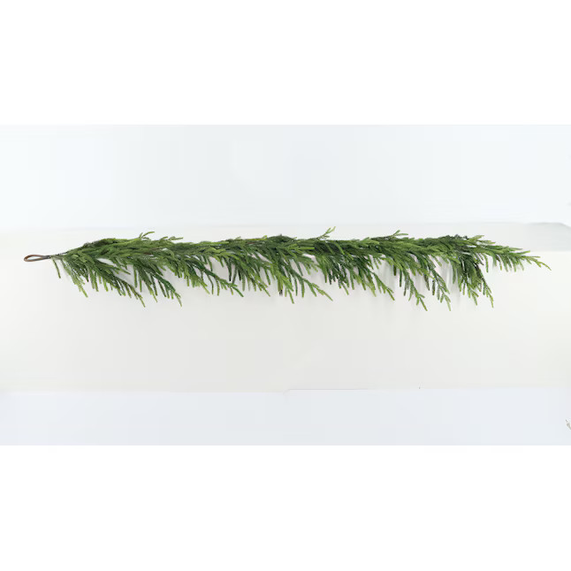 Holiday Living Indoor/Outdoor (non powered) 6-ft Artificial Garland | Lowe's