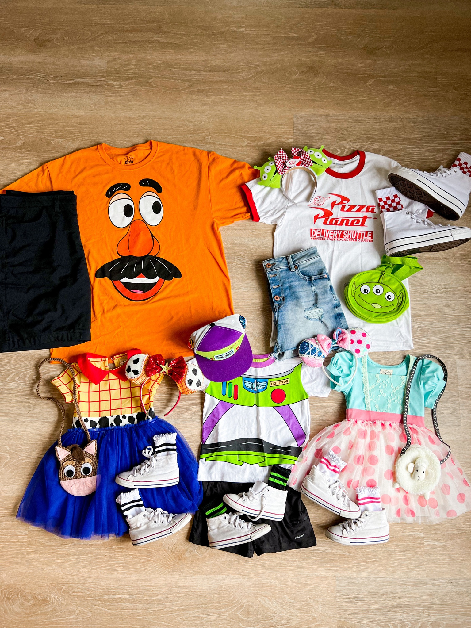 Hollywood Studios Outfits!!

Girls dresses are from Taylor Joelle!

#LTKstyletip #LTKfamily #LTKkids