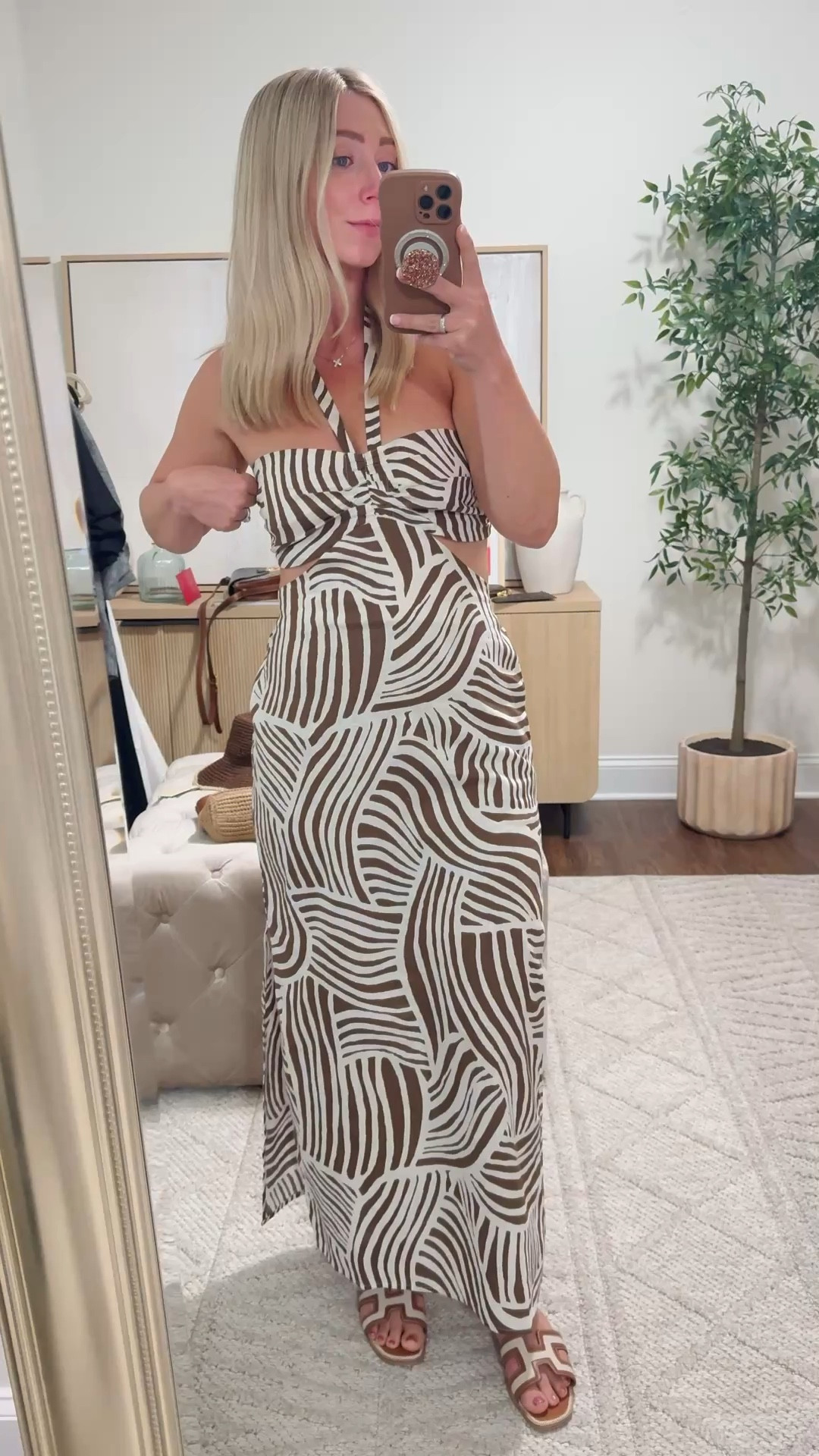 New Loft dress and it’s 50% OFF + FREE SHIPPING! P.S. it is slightly sheer at the bottom but I added nude biker shorts and it’s perfect if you want to wear it as a dress and not only a coverup!

Dresses, swim coverups, loft 

#LTKSaleAlert #LTKPetite #LTKSwim