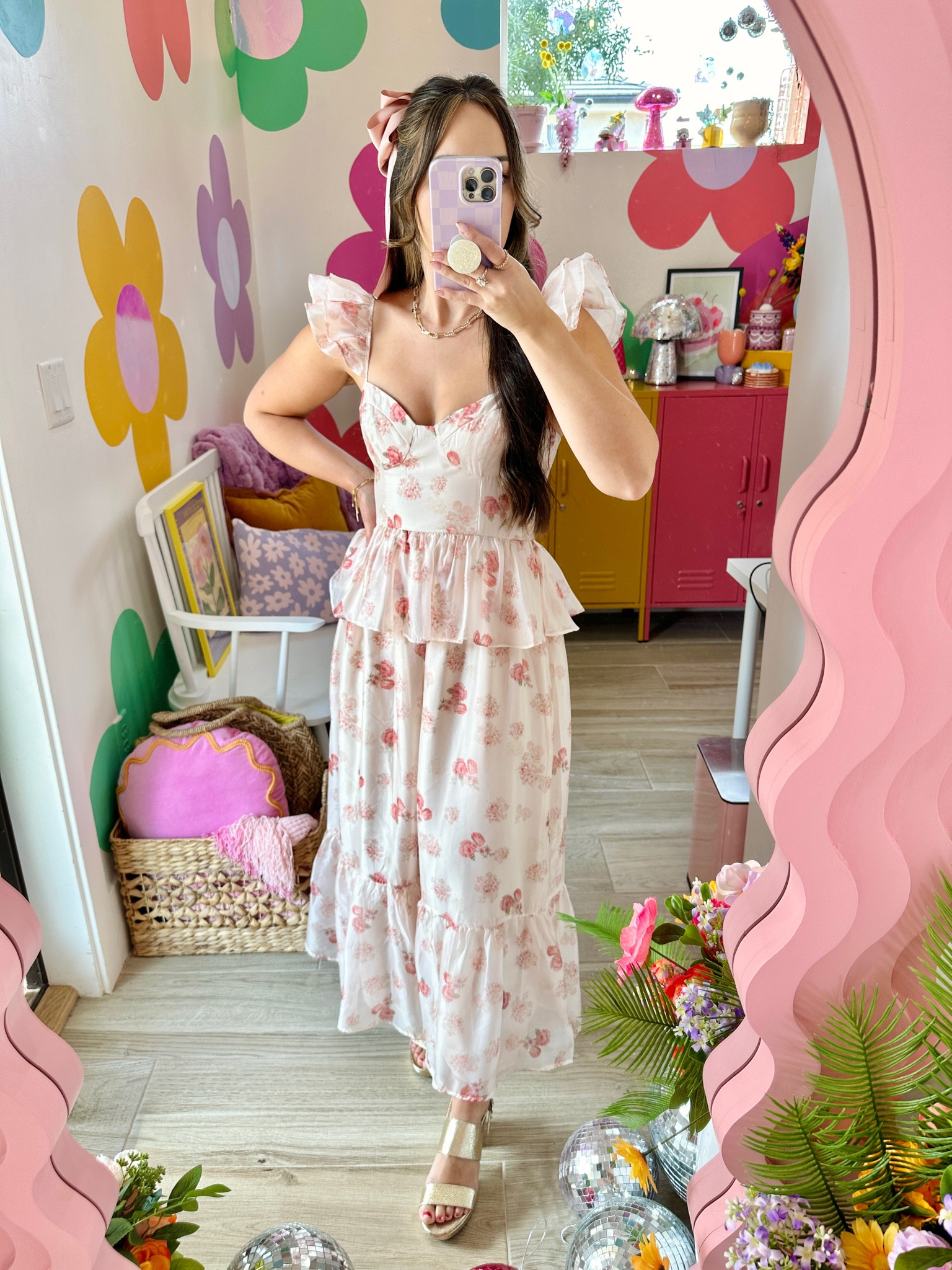 Found this gorgeous dress at a local shop so I’m linking to similar ones below! 

#LTKFindsUnder100 #LTKStyleTip #LTKHoliday