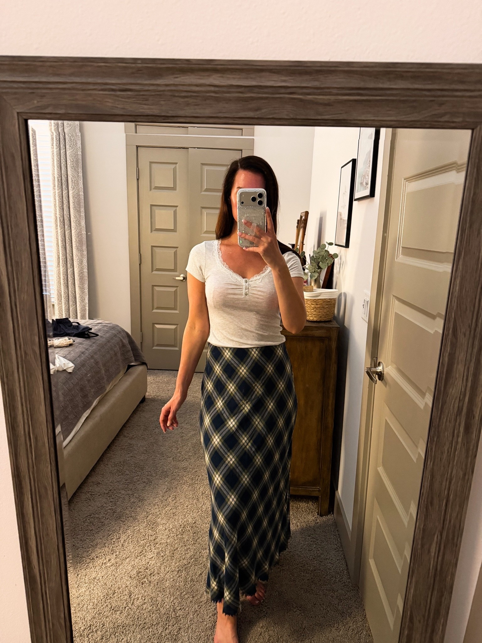 Plaid skirt // top // tshirt // target // under $100 // work wear // office // midi skirt // fall ootd // fall outfits

#LTKWorkwear #LTKSeasonal #LTKootd