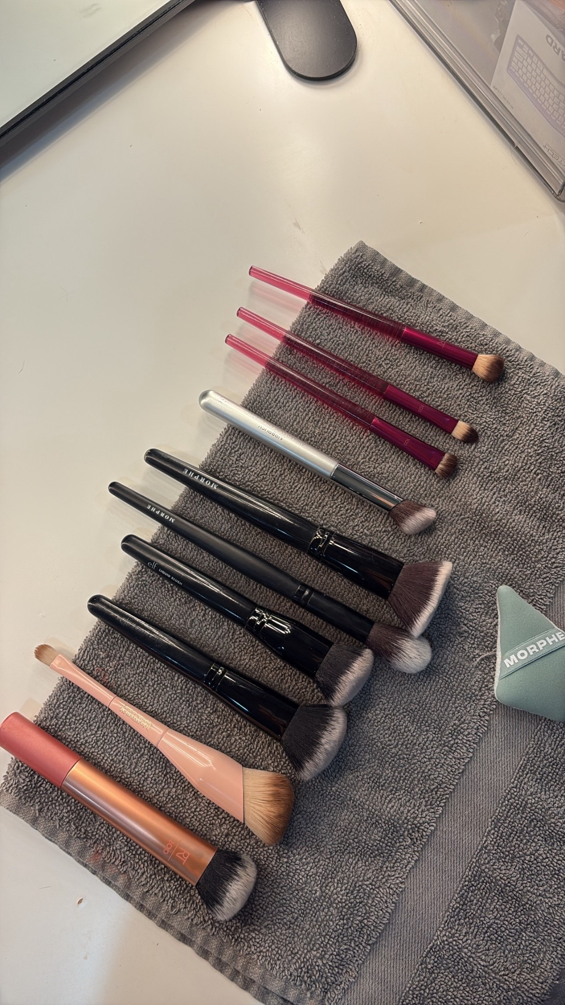 clean brushes morphe powder puff. real techniques brushes elf brushes 

#LTKmorningroutine #LTKBeauty #LTKgrwm