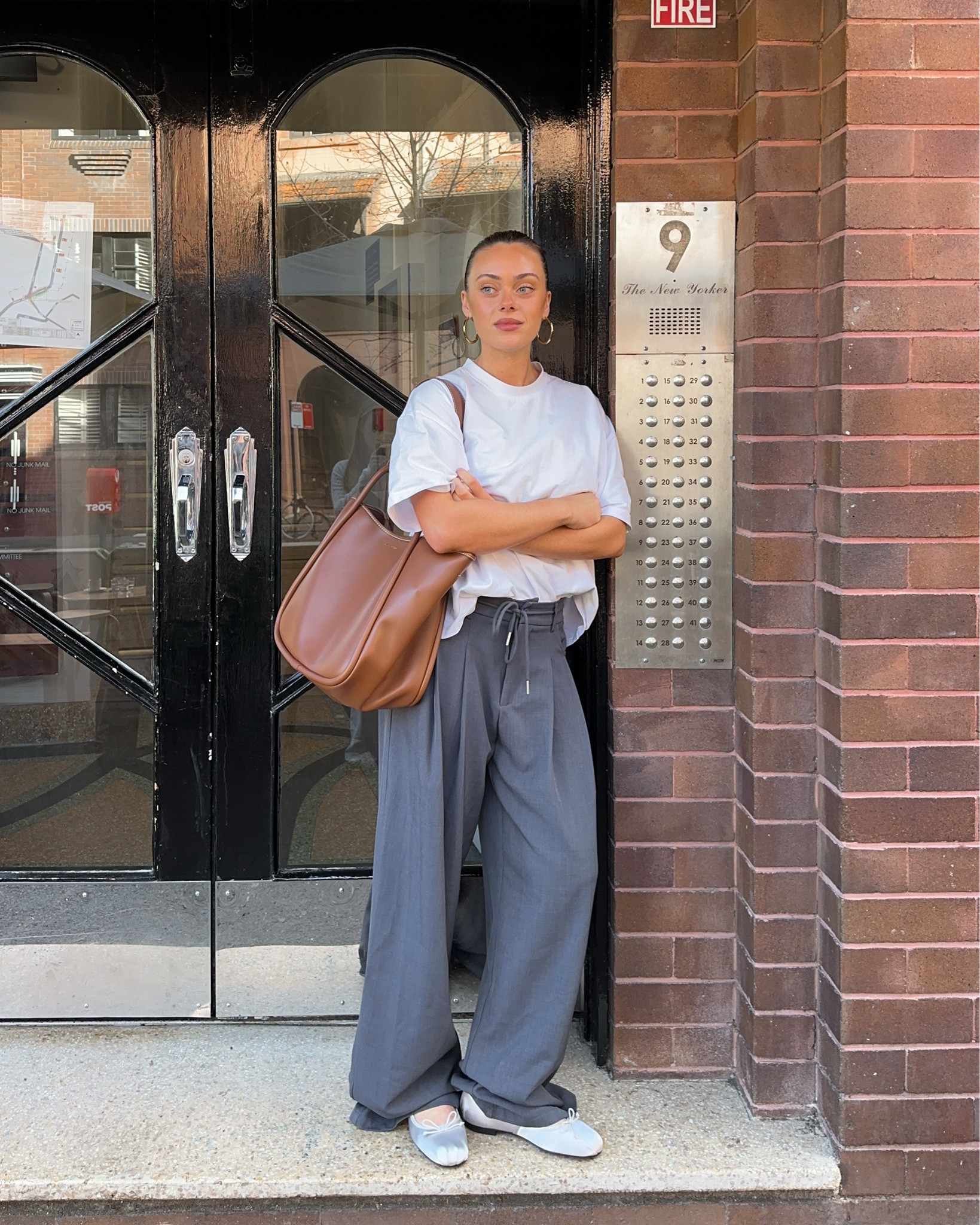 Last weeks outfit for working from a cafe 🤍