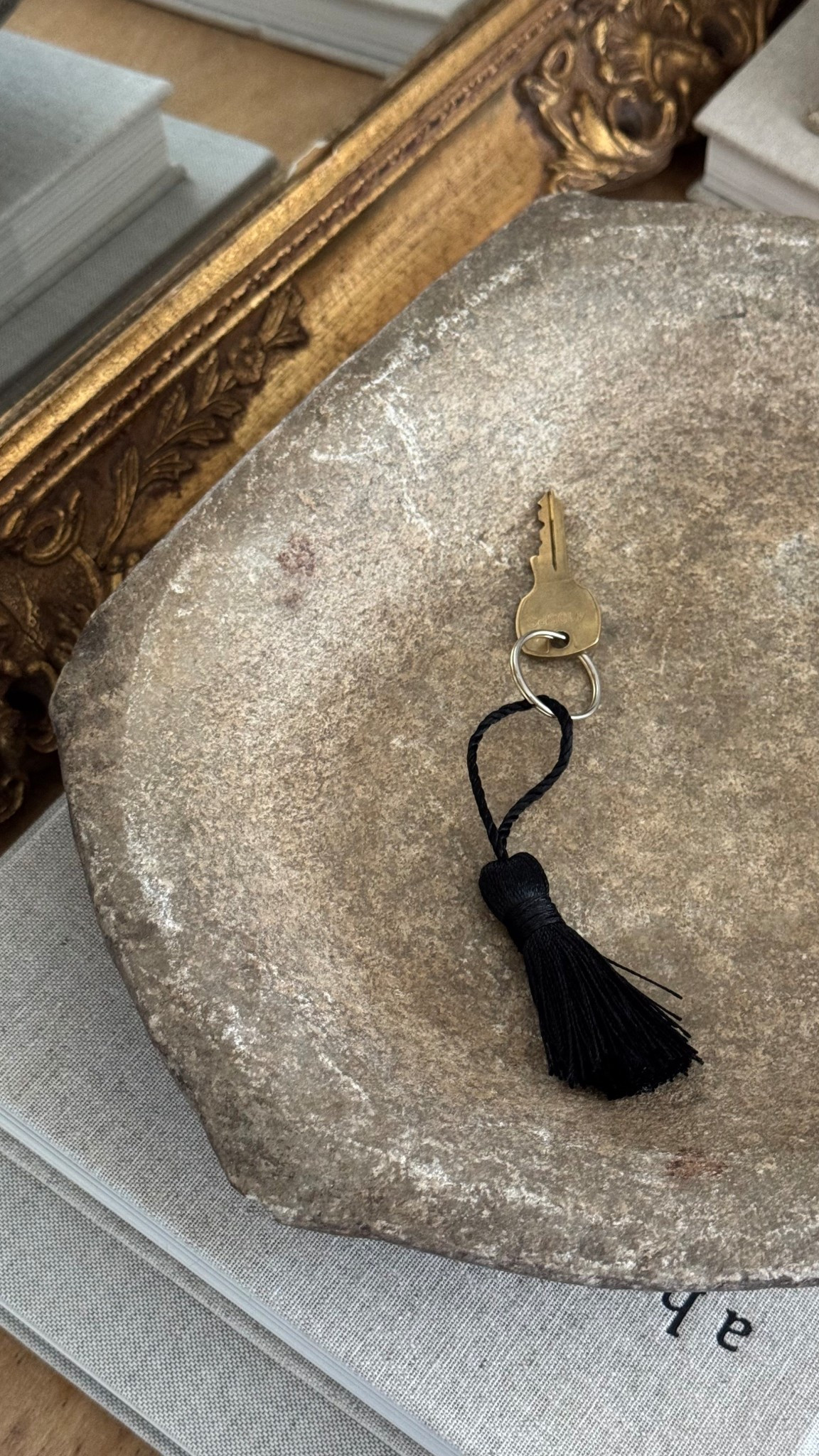 Elevated my mail key with this beautiful little tassel! 🖤