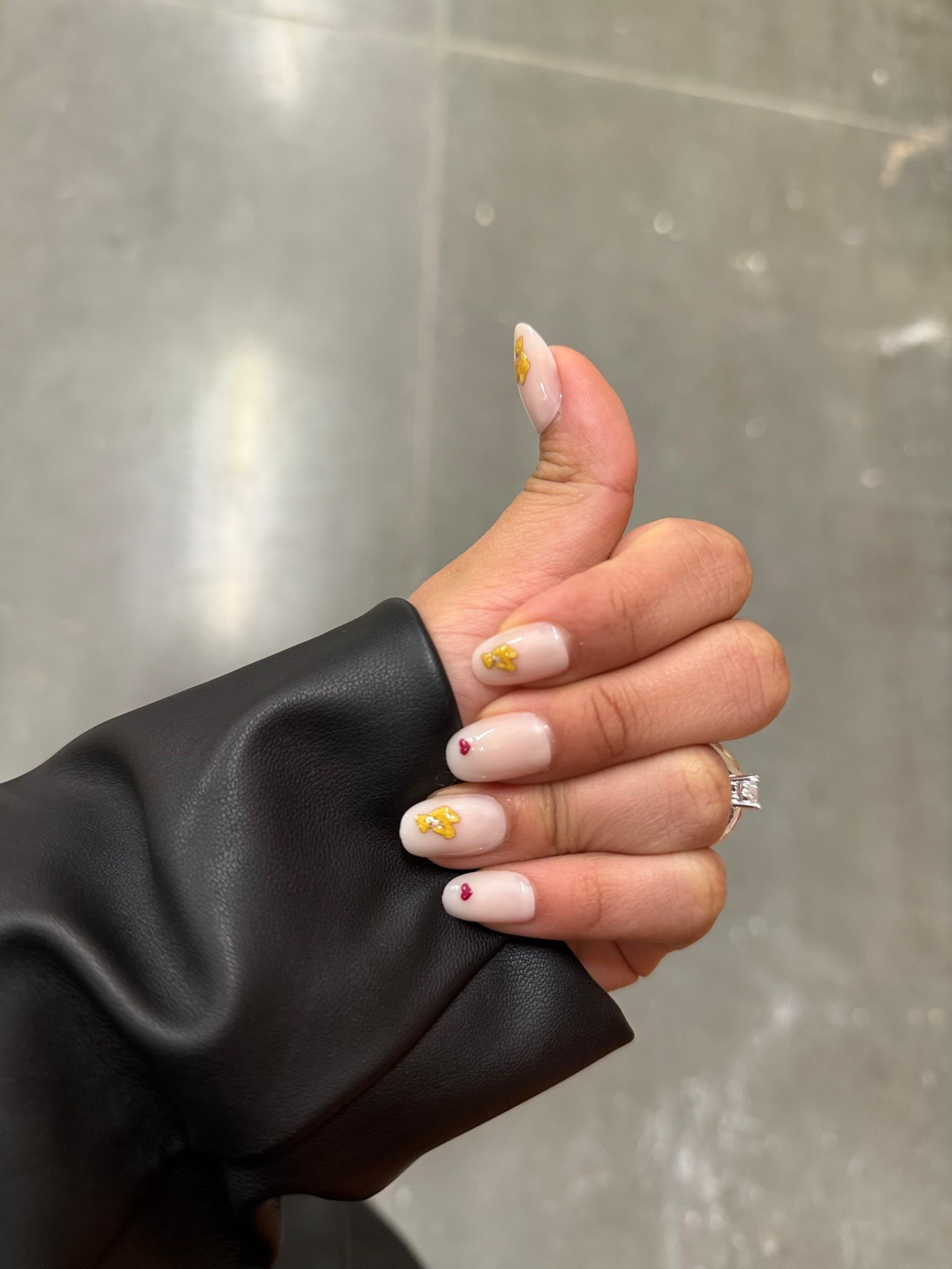 My last set of nails for the year!! Absolutely loving the bears and hearts details!! 🧸❤️

#LTKdayinmylife #LTKselfcare #LTKBeauty