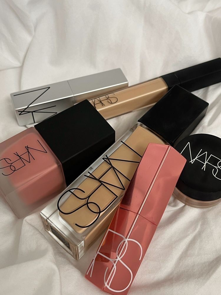 All my make up must-haves i‘ve been using since years 🧡🌸