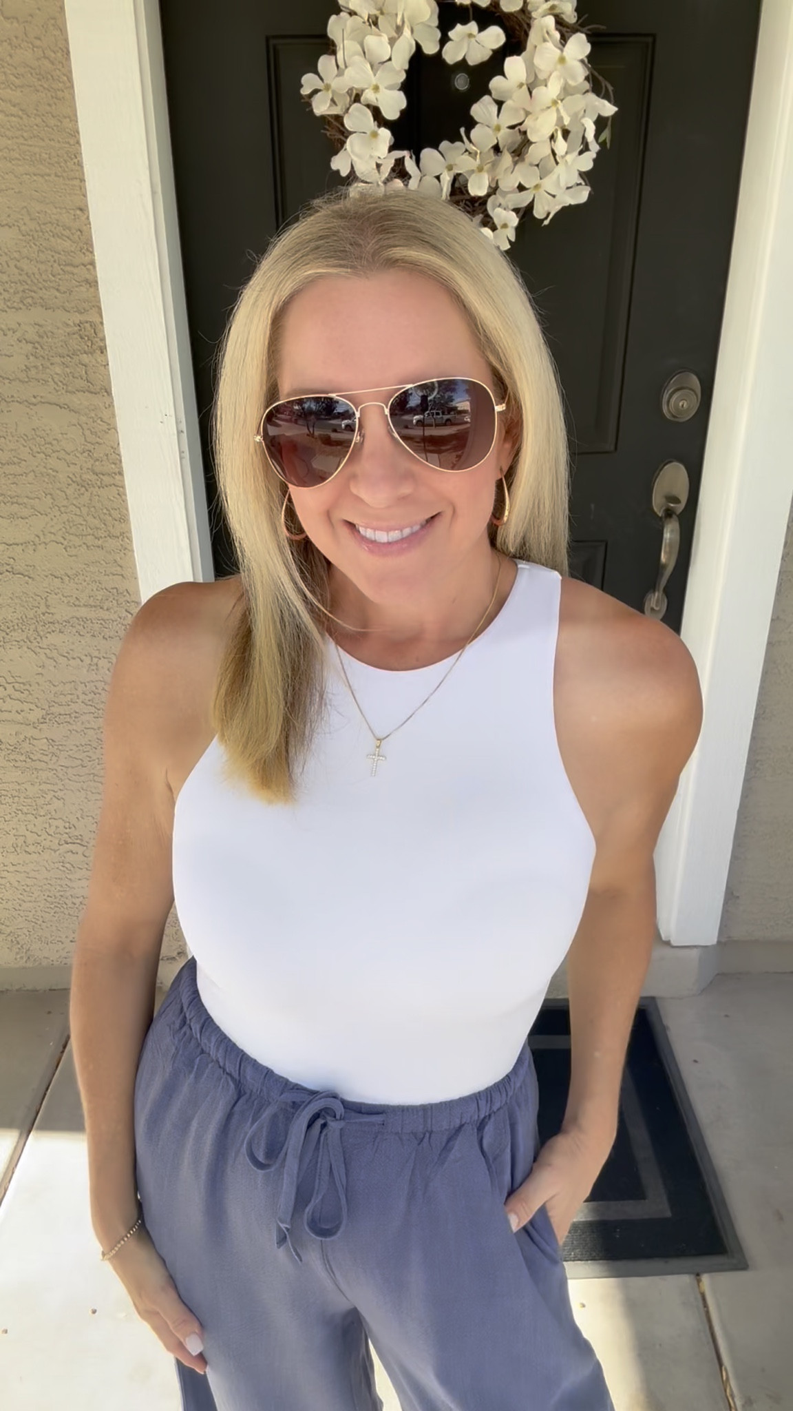 Casual Sunday Style! 

I was recently influenced to buy these flowy, drawstring, wideleg, linen blend pants, and I’m so glad I did! They are everything they were cracked up to be! 🙌 Kept it simple by pairing them with other closet faves…full coverage bodysuit, buckle strap slides, lightweight cardi, and woven crossbody tote. 