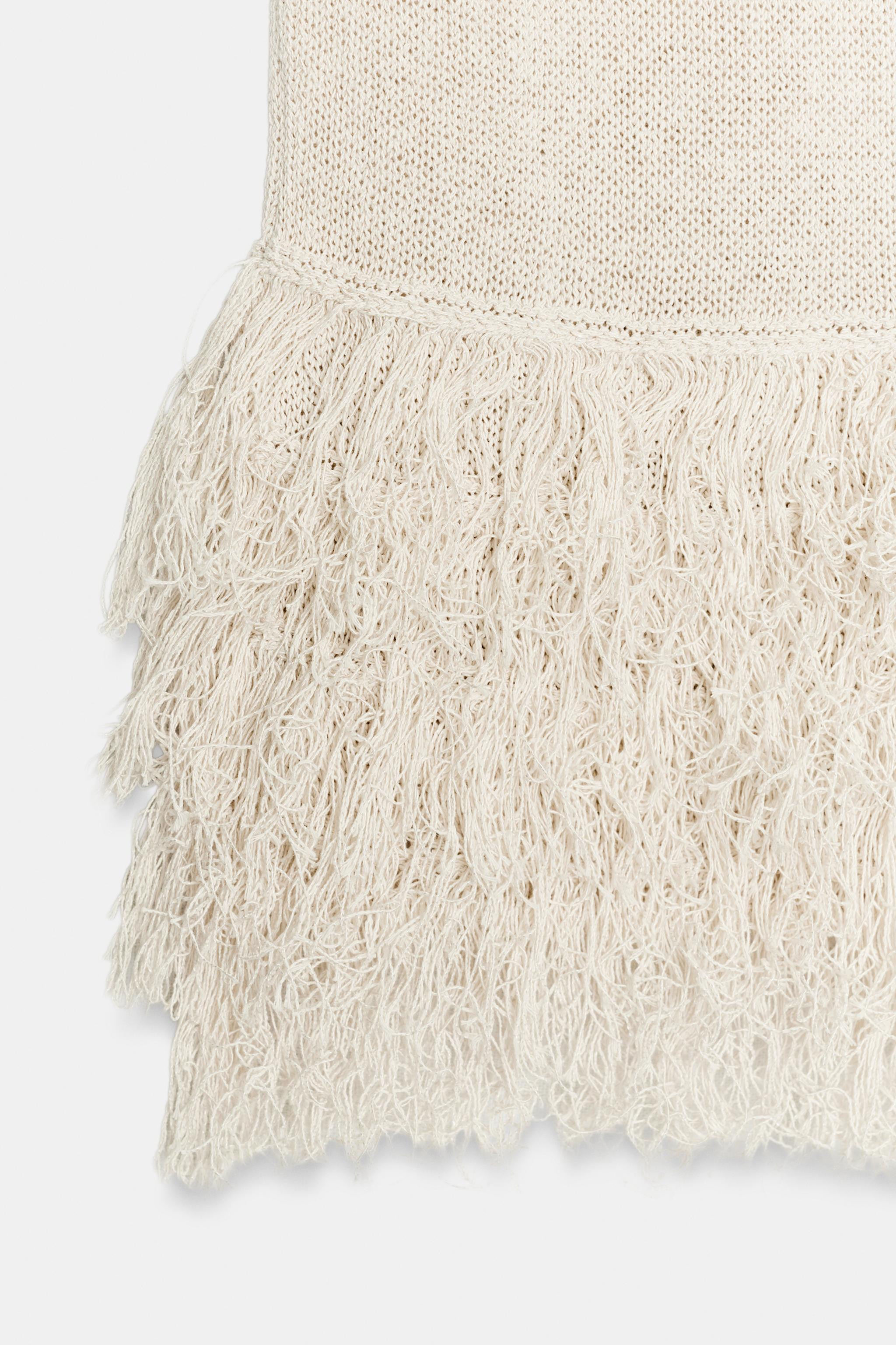 Round-neck top with wide straps and a fringed hem. | Zara UK