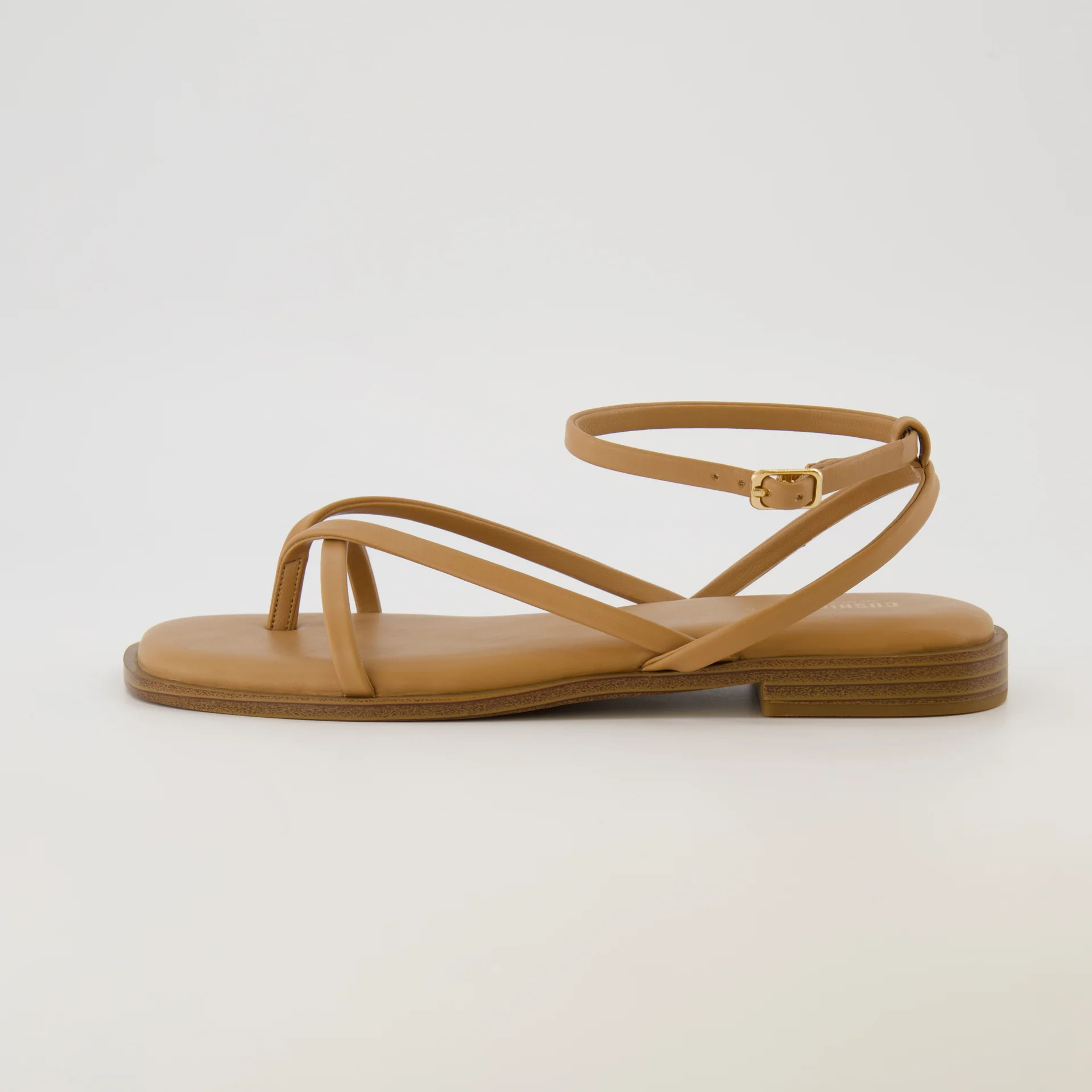 Vida Strappy Flat Sandal | Cushionaire